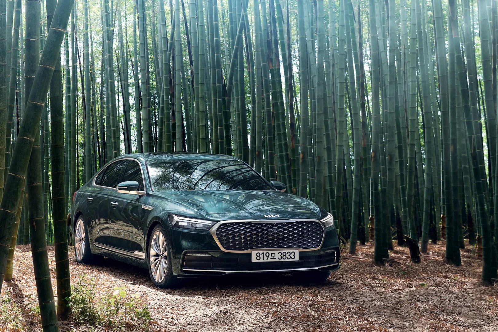 Kia_K9_2_generation_restyling_1__Sedan__1.jpg
