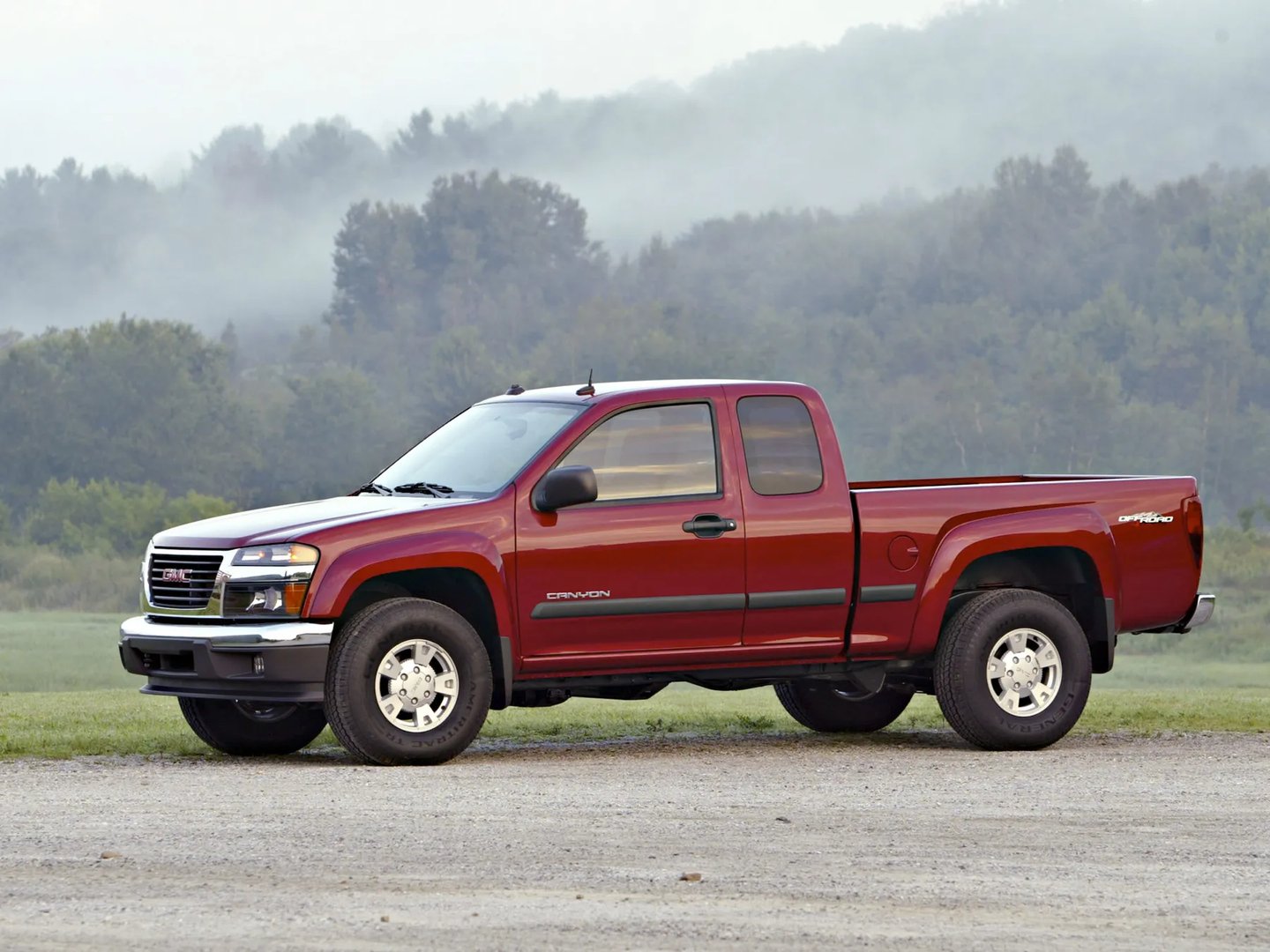 GMC_Canyon_1_generation__Pickup_1.5-cab__3.jpg