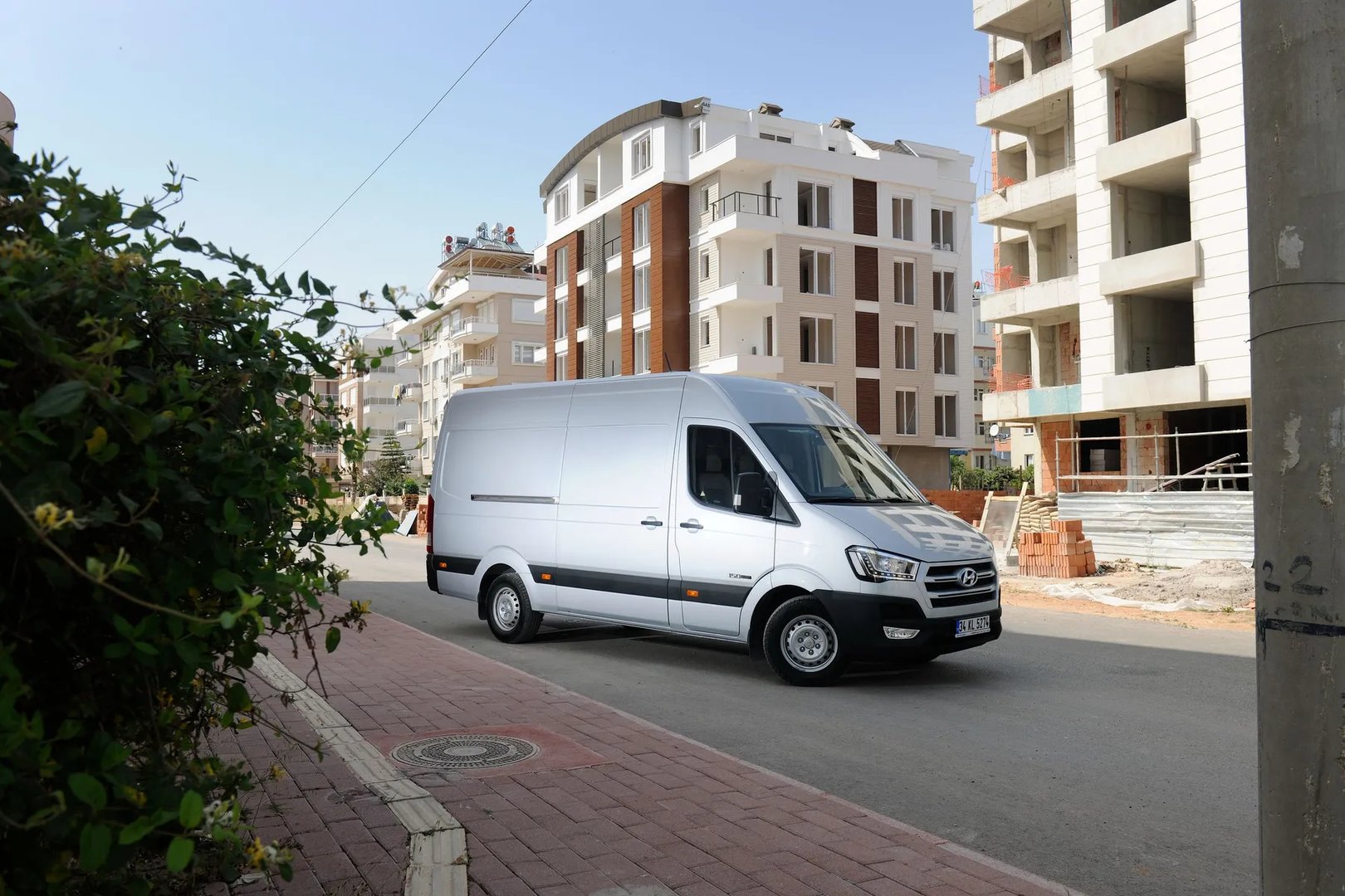 Hyundai_H350_1_generation__Van__8.jpg