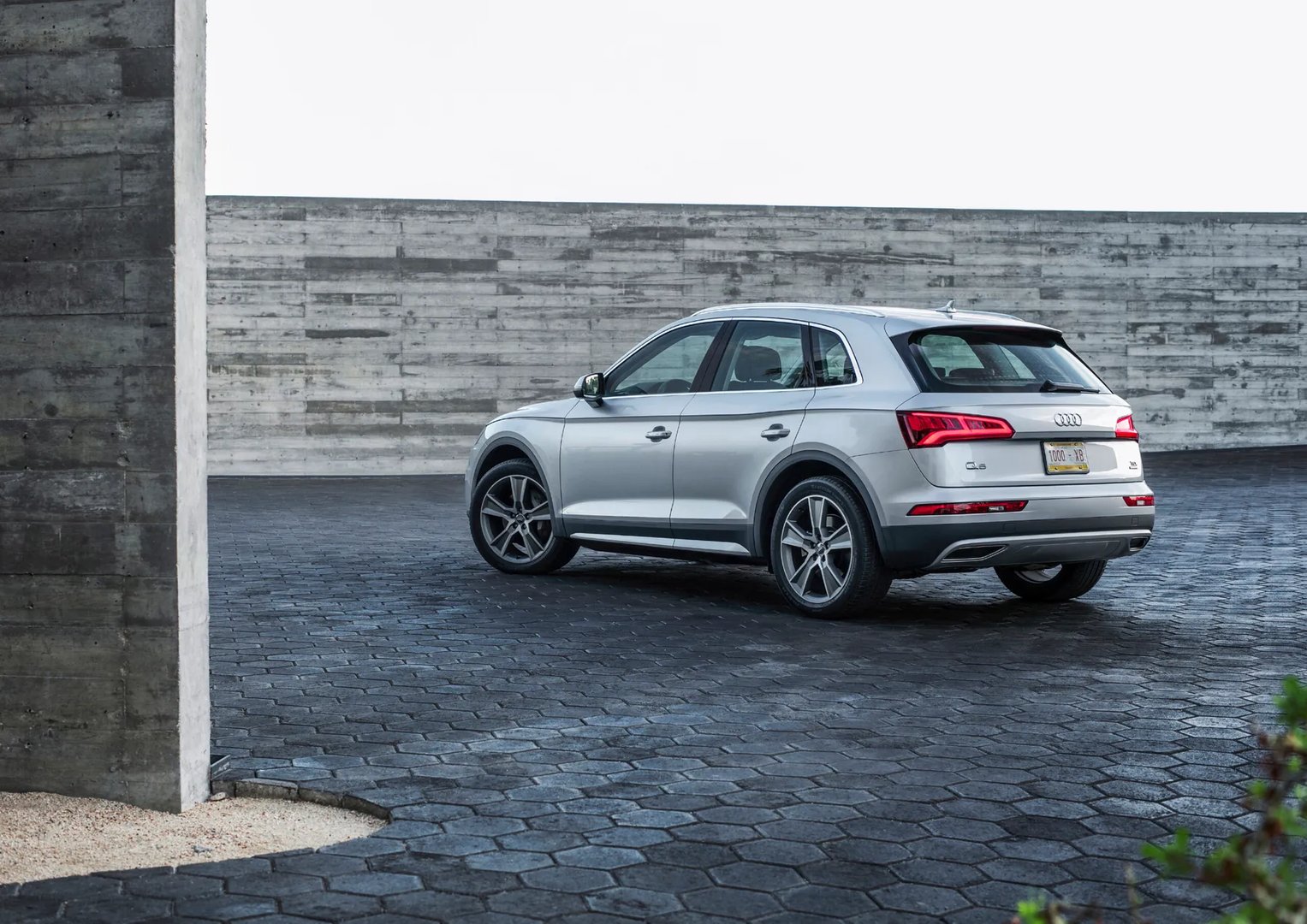 Audi_Q5_2_generation__SUV_5-doors__4.jpg