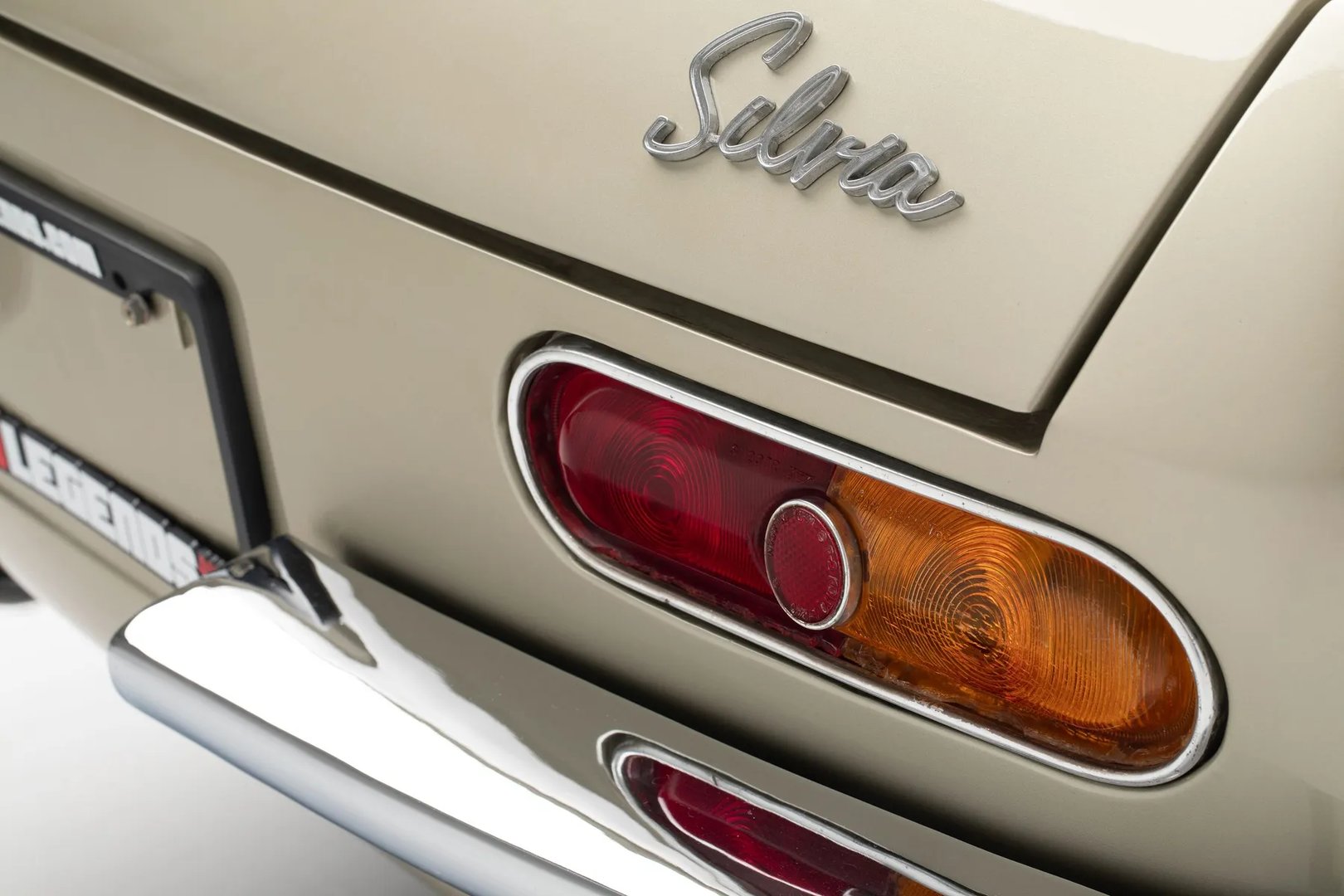 Nissan_Silvia_1_generation__Coupe__11.jpg
