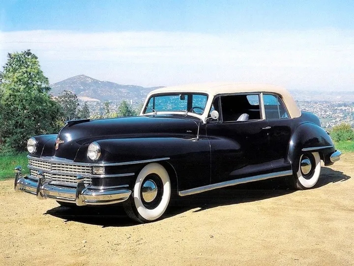 Chrysler_New_Yorker_2_generation__Coupe__1.jpg