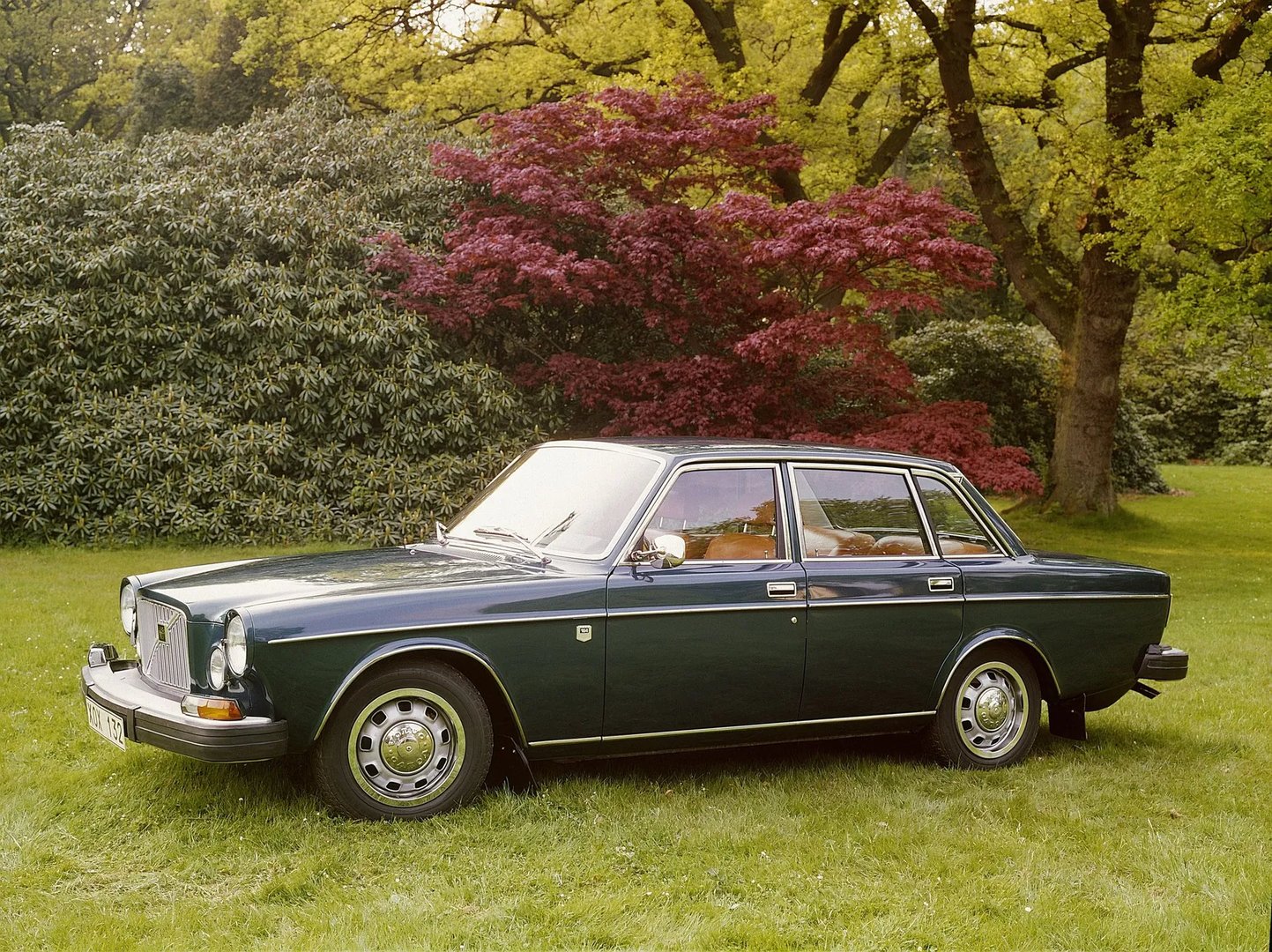 Volvo_164_1_generation__Sedan__6.jpg