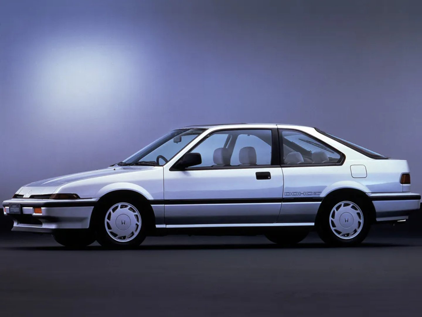 Honda_Integra_1_generation__Hatchback_3-door__1.jpg