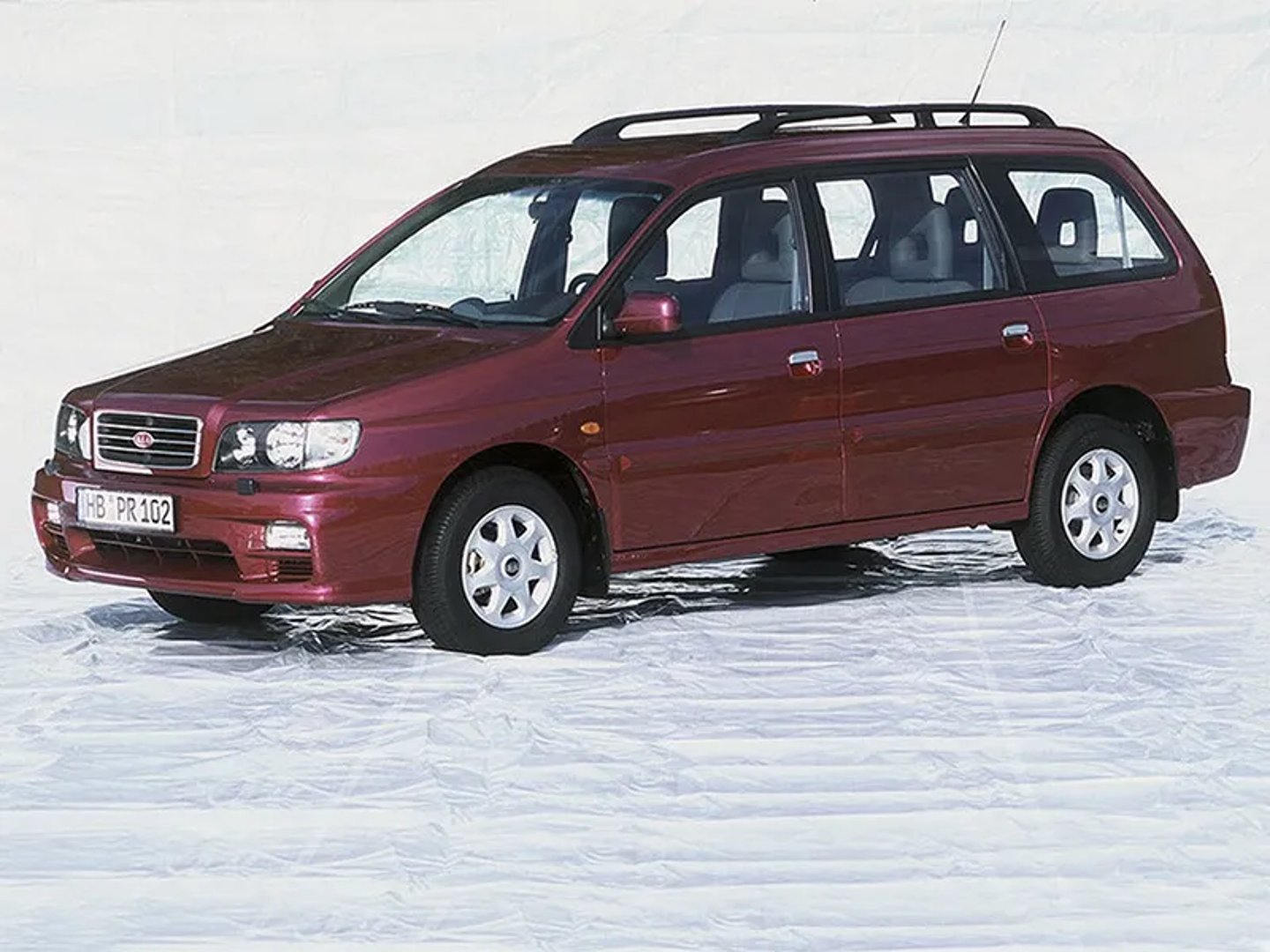 Kia_Joice_1_generation__Compact_Van__2.jpg