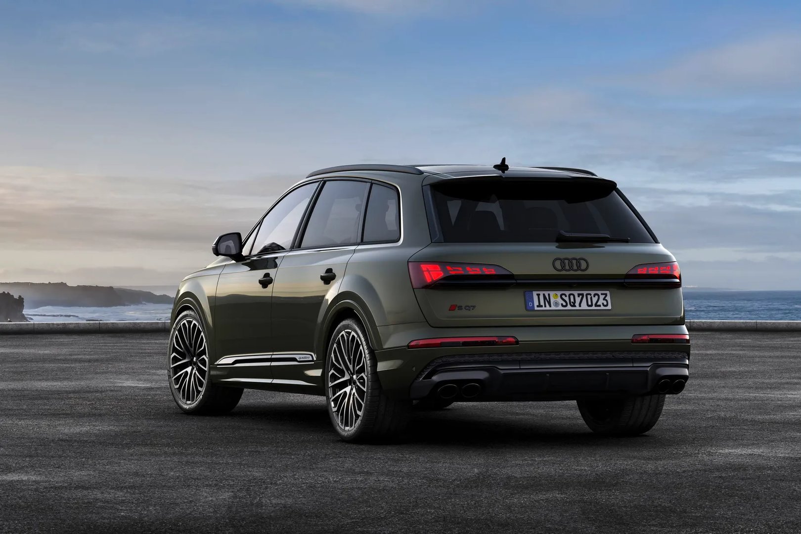 audi_SQ7_1_generation_restyling_2__SUV_5-doors__4.jpg