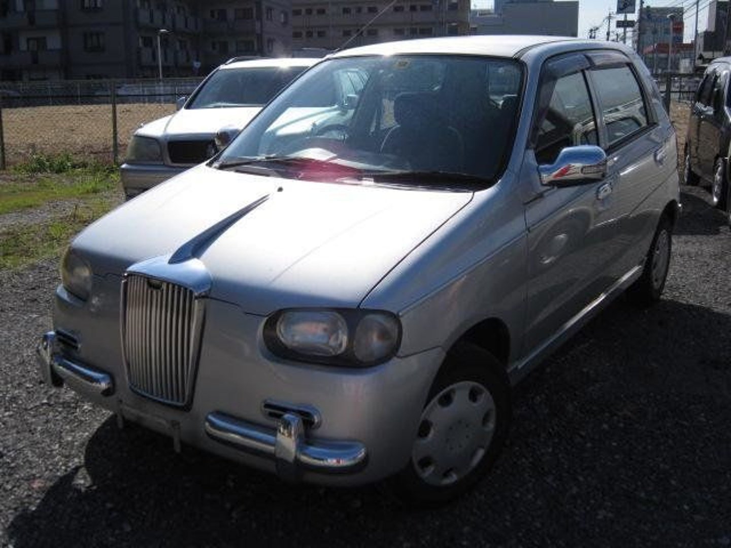 L700S  Mini 5-doors 