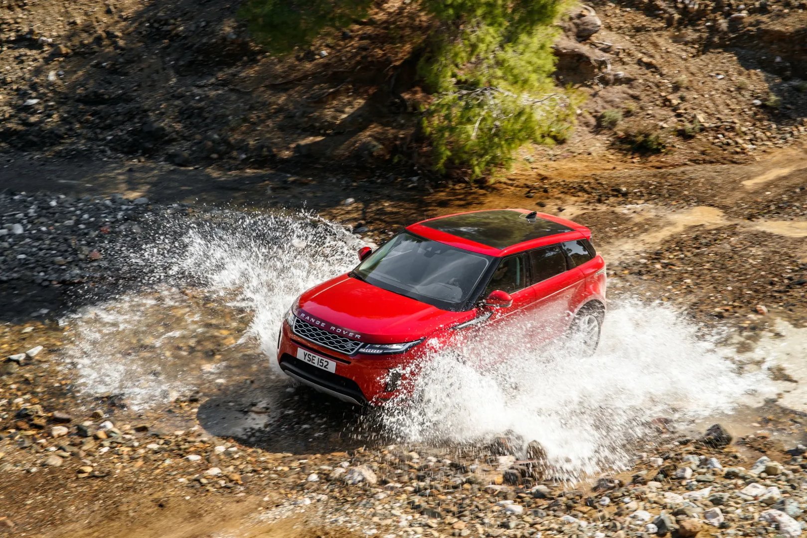 Land Rover_Range_Rover_Evoque_2_generation__SUV_5-doors__1.jpg