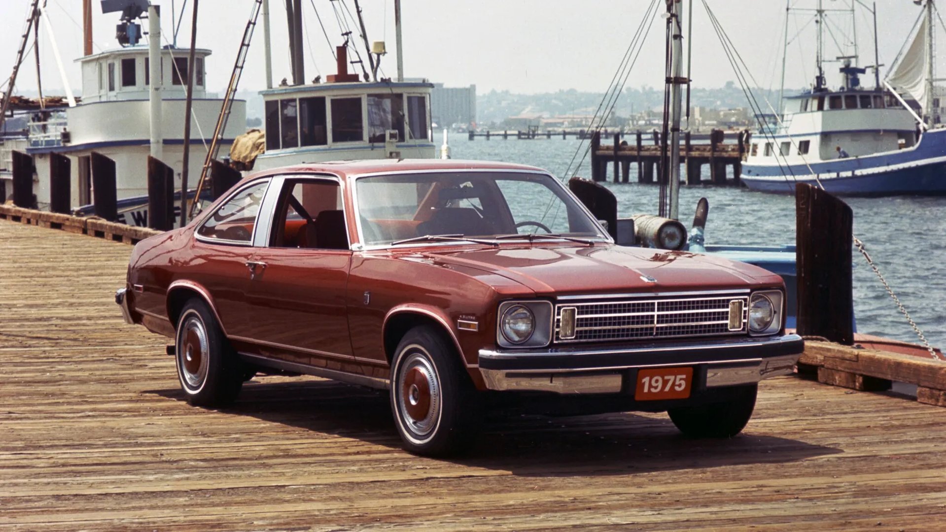 Chevrolet_Nova_4_generation__Coupe__1.jpg