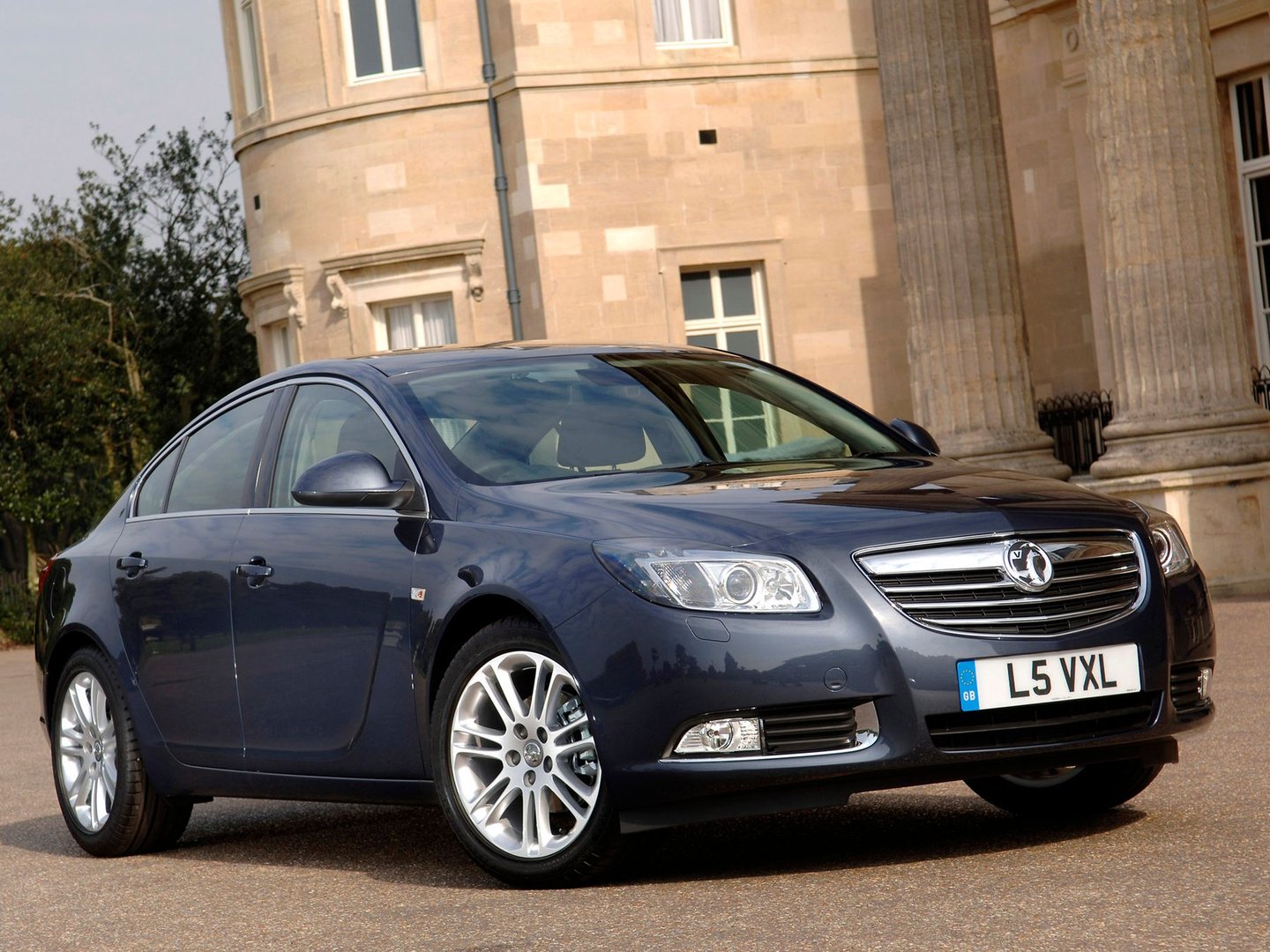 vauxhall_Insignia_1_generation__Sedan__2.jpg