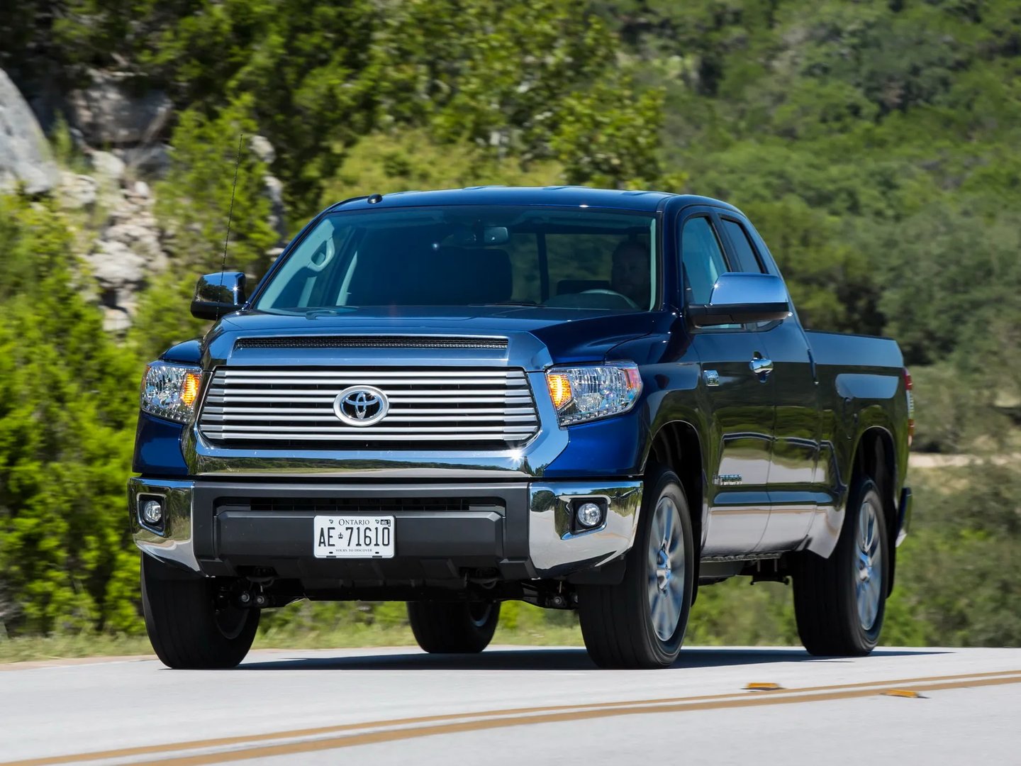 Toyota_Tundra_2_generation_restyling__Pickup_1.5-cab__5.jpg