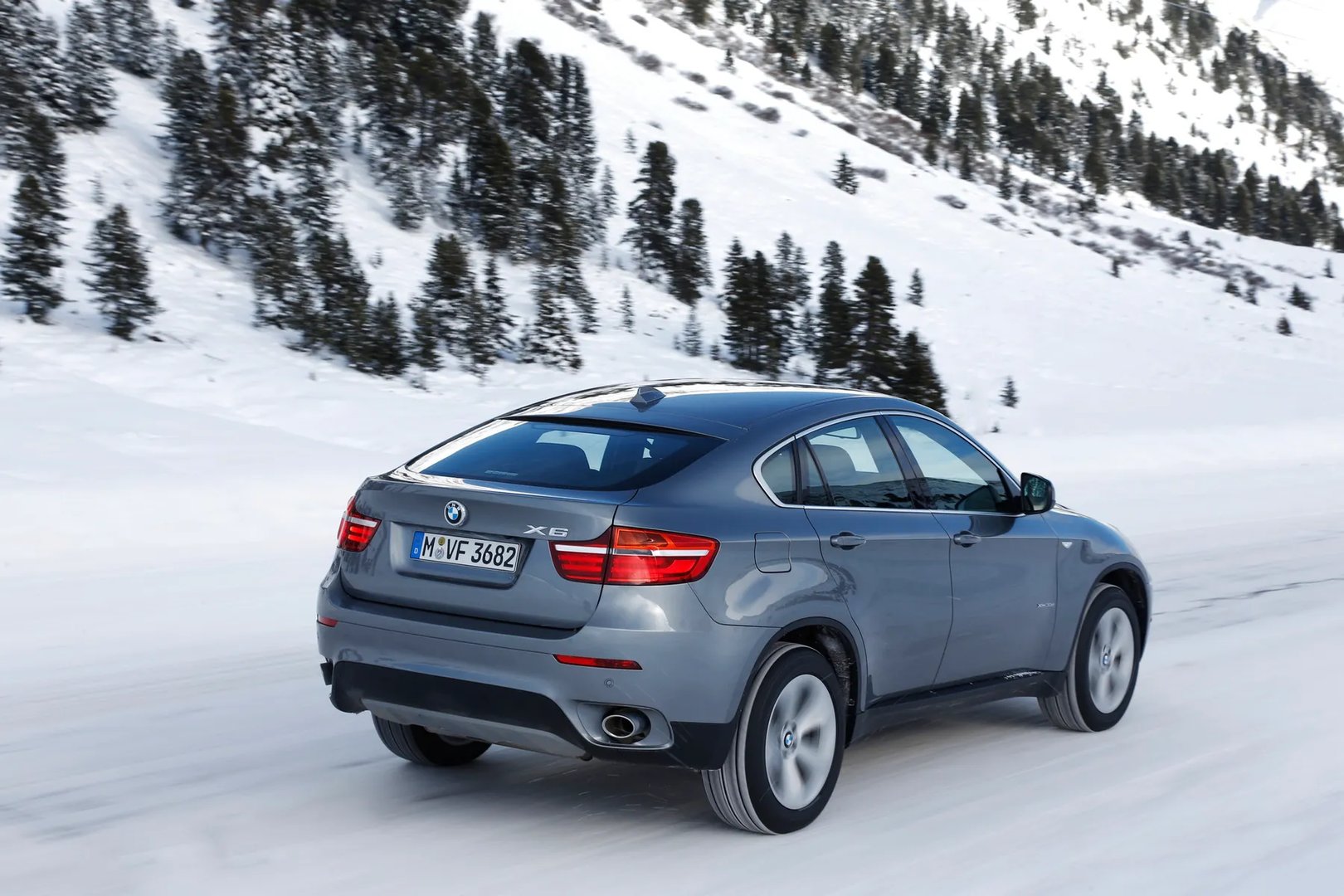 BMW_X6_1_generation_restyling__SUV_5-doors__9.jpg