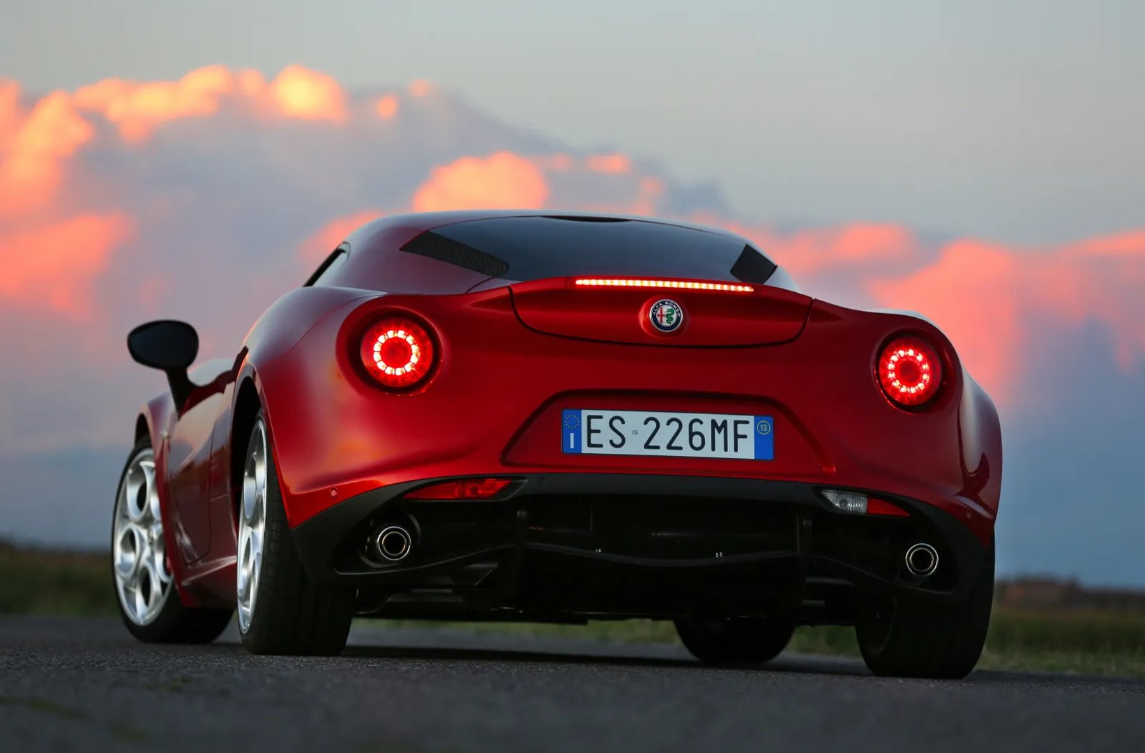 Alfa Romeo_4C_1_generation__Coupe__6.jpg