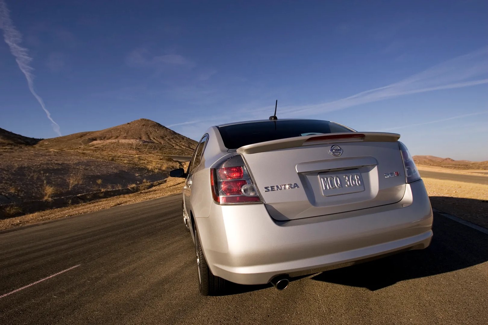 Nissan_Sentra_6_generation__Sedan__13.jpg
