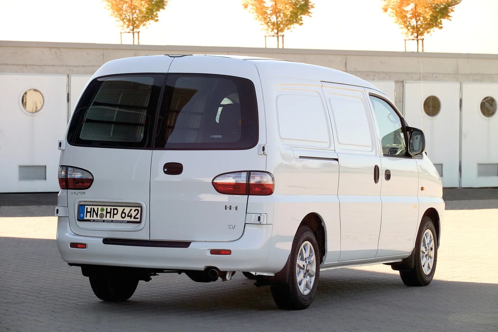 Hyundai_i800_1_generation_restyling__Van__8.jpg
