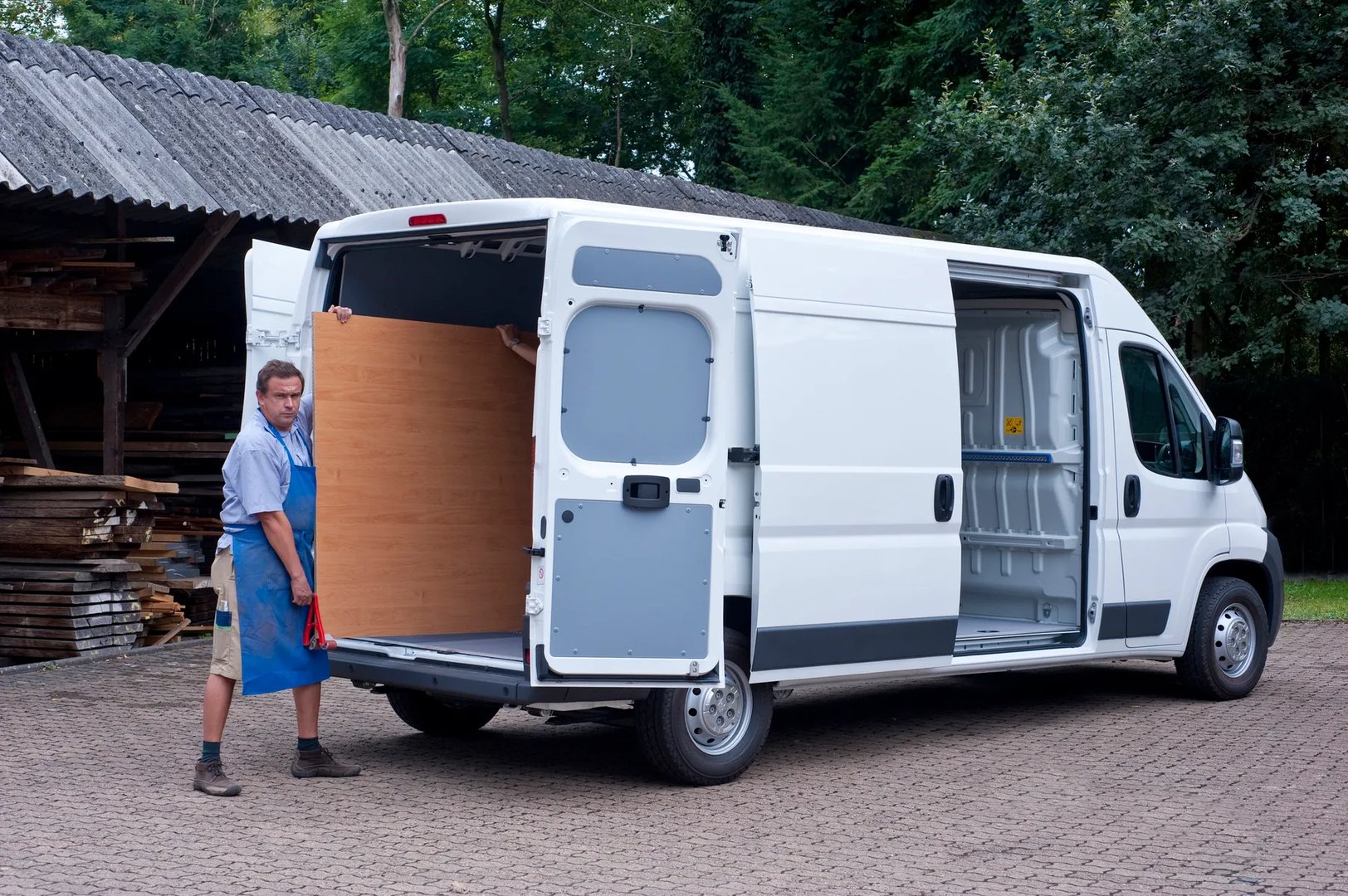 Peugeot_Boxer_2_generation__Van_Long__5.jpg
