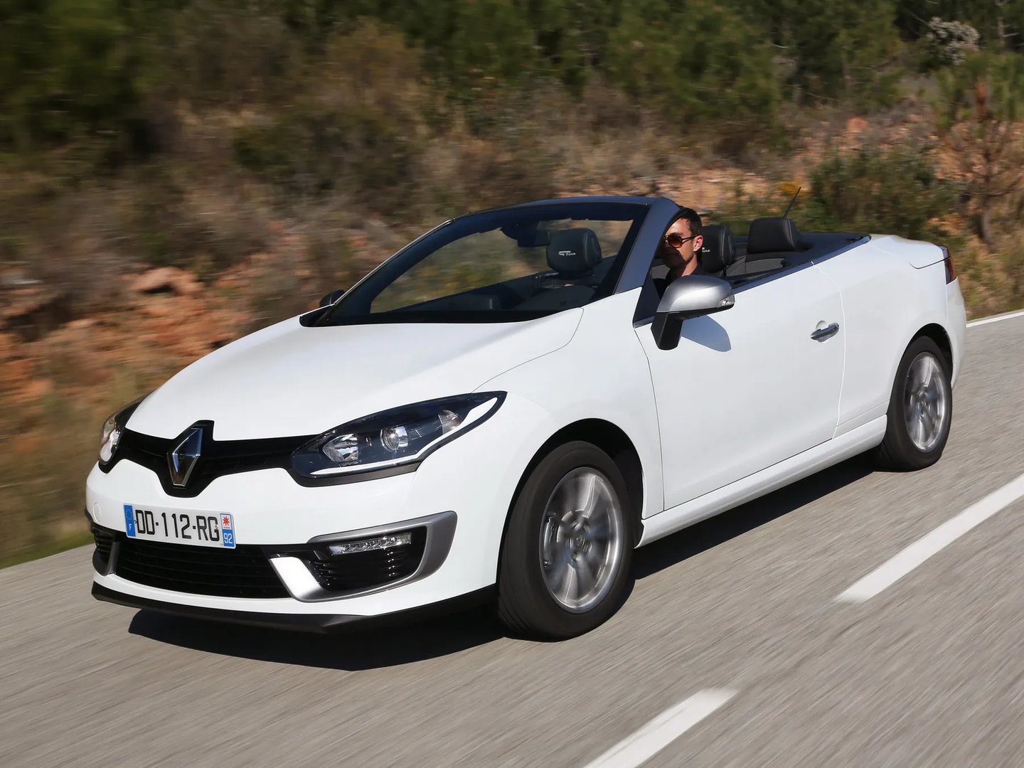 Renault_Megane_3_generation_restyling_2__Cabrio__5.jpg