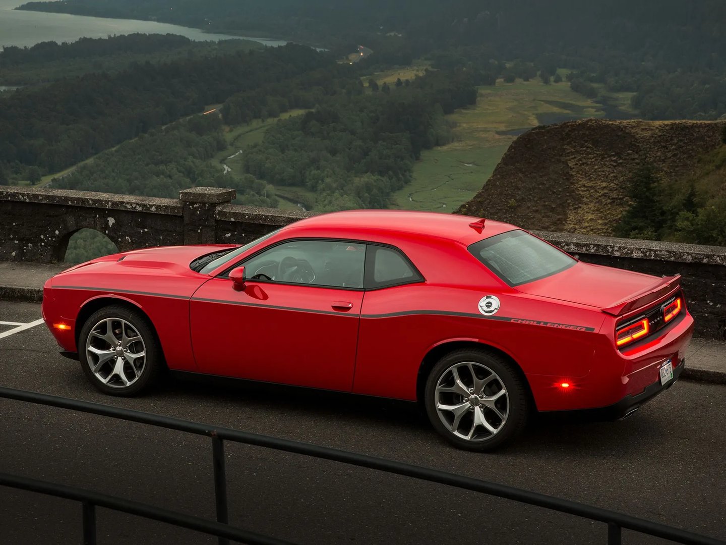 Dodge_Challenger_3_generation_restyling_2__Coupe__8.jpg