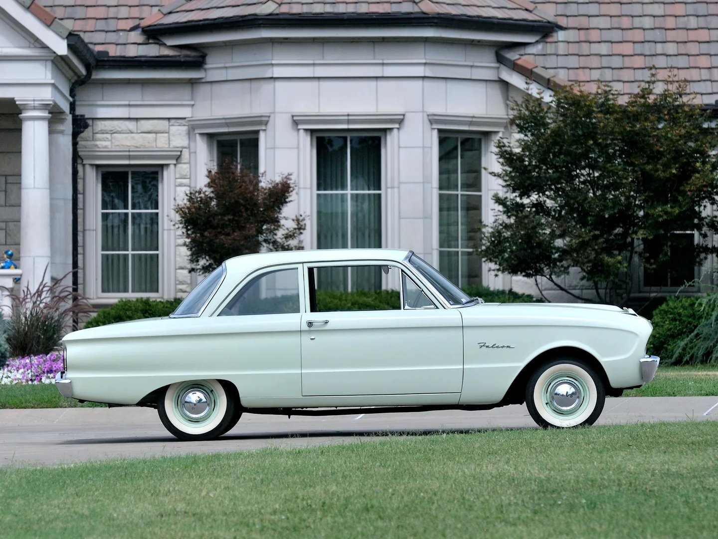 Ford_Falcon_1_generation__Sedan_2-doors__2.jpg