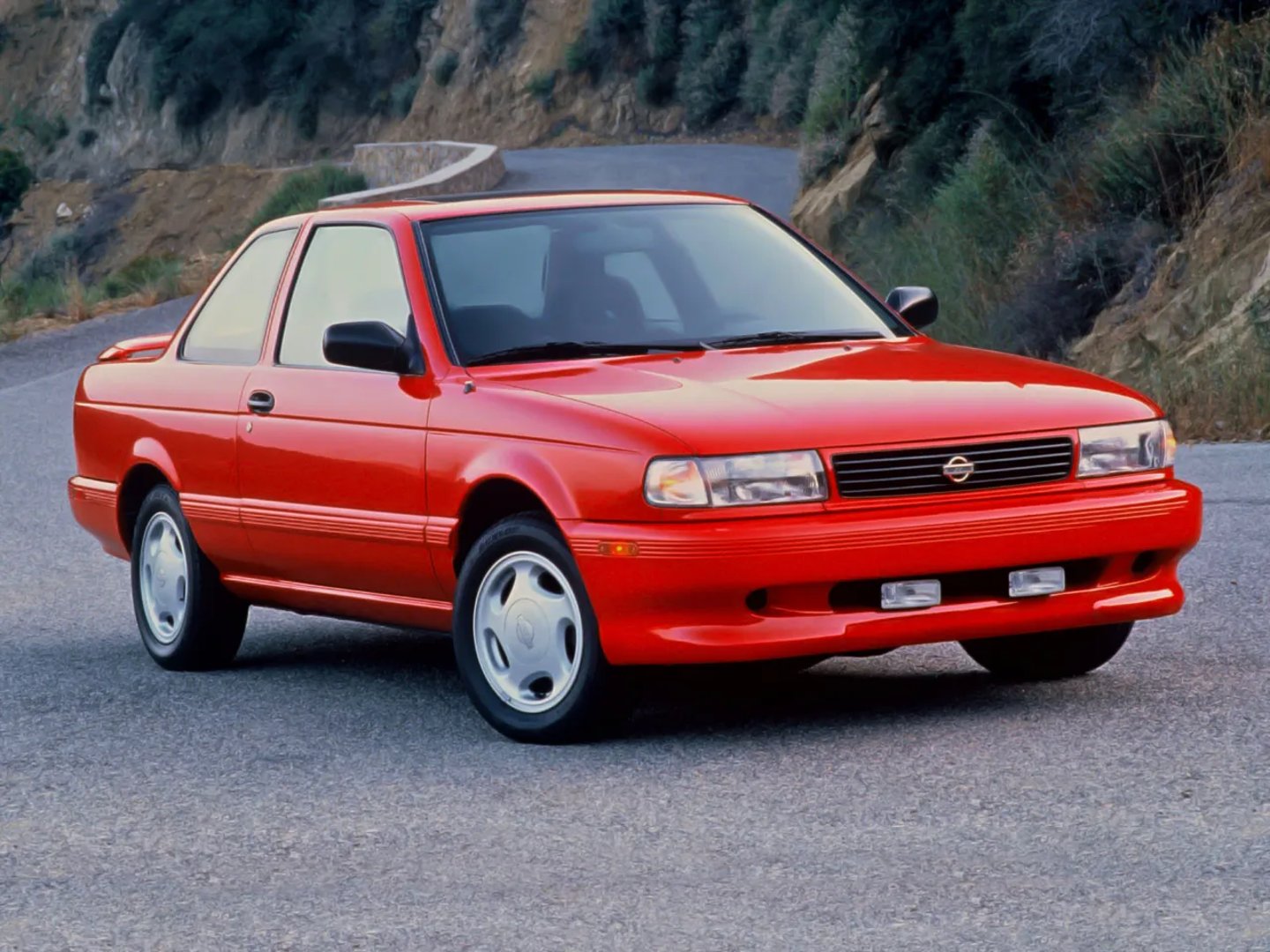 Nissan_Sentra_3_generation__Coupe__3.jpg