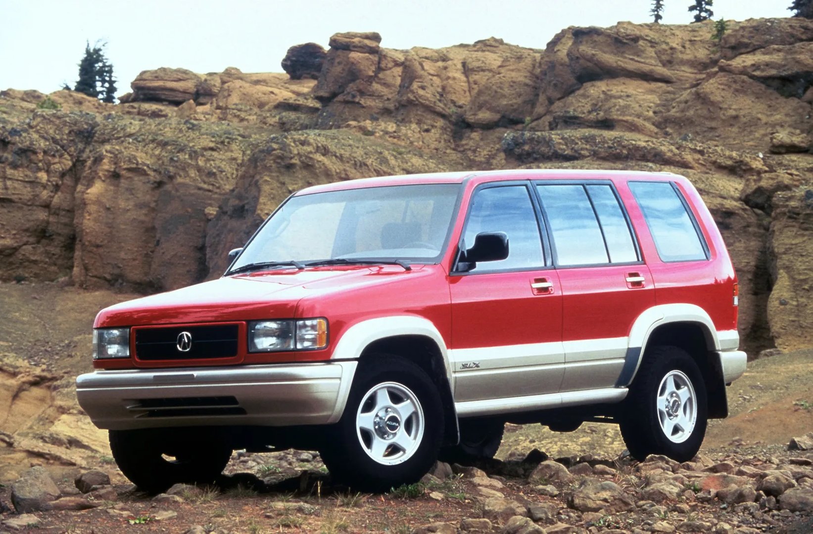 Acura_SLX_1_generation__SUV_5-doors__5.jpg