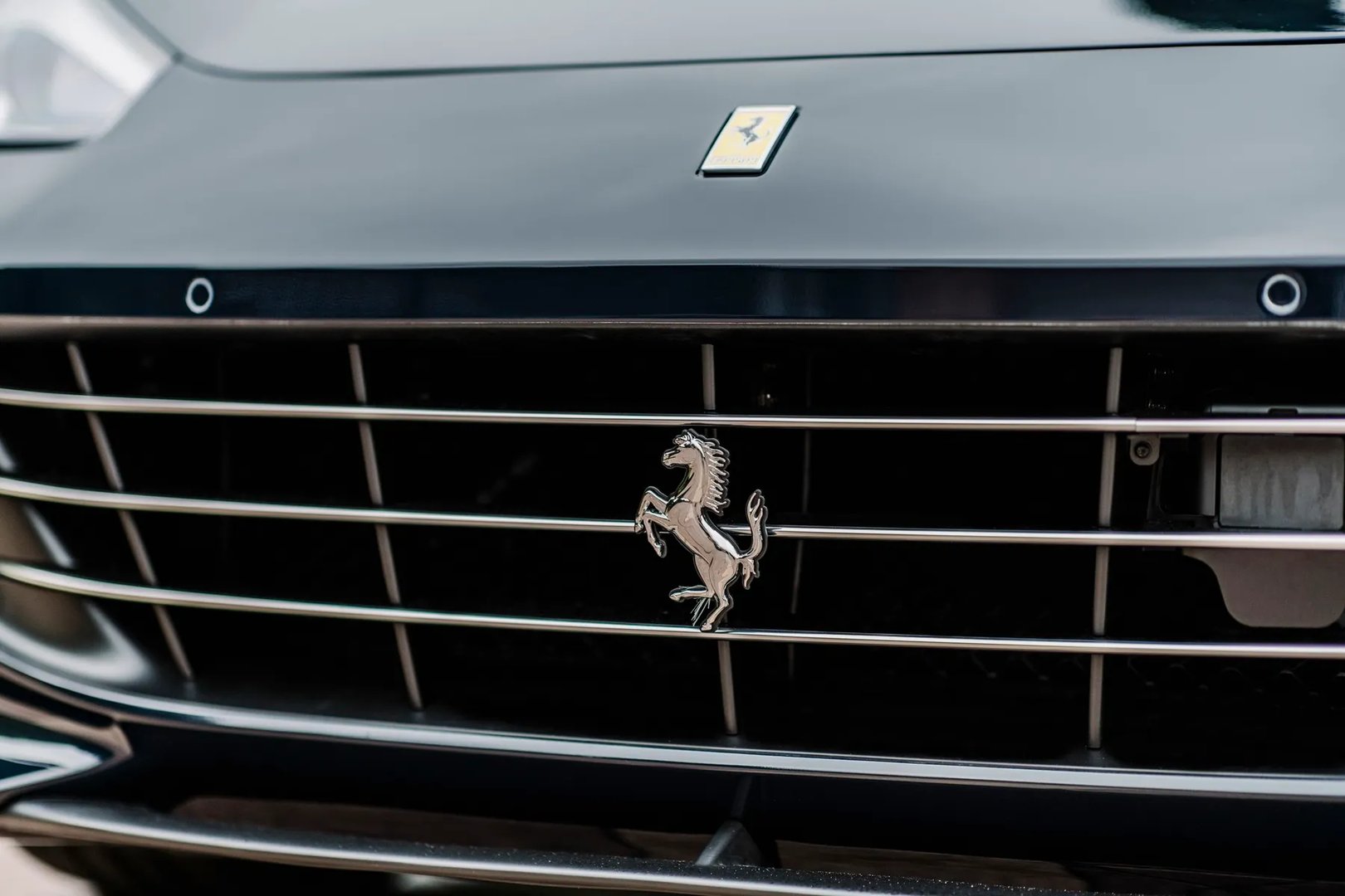 Ferrari_GTC4_Lusso_1_generation__Hatchback_3-door__9.jpg