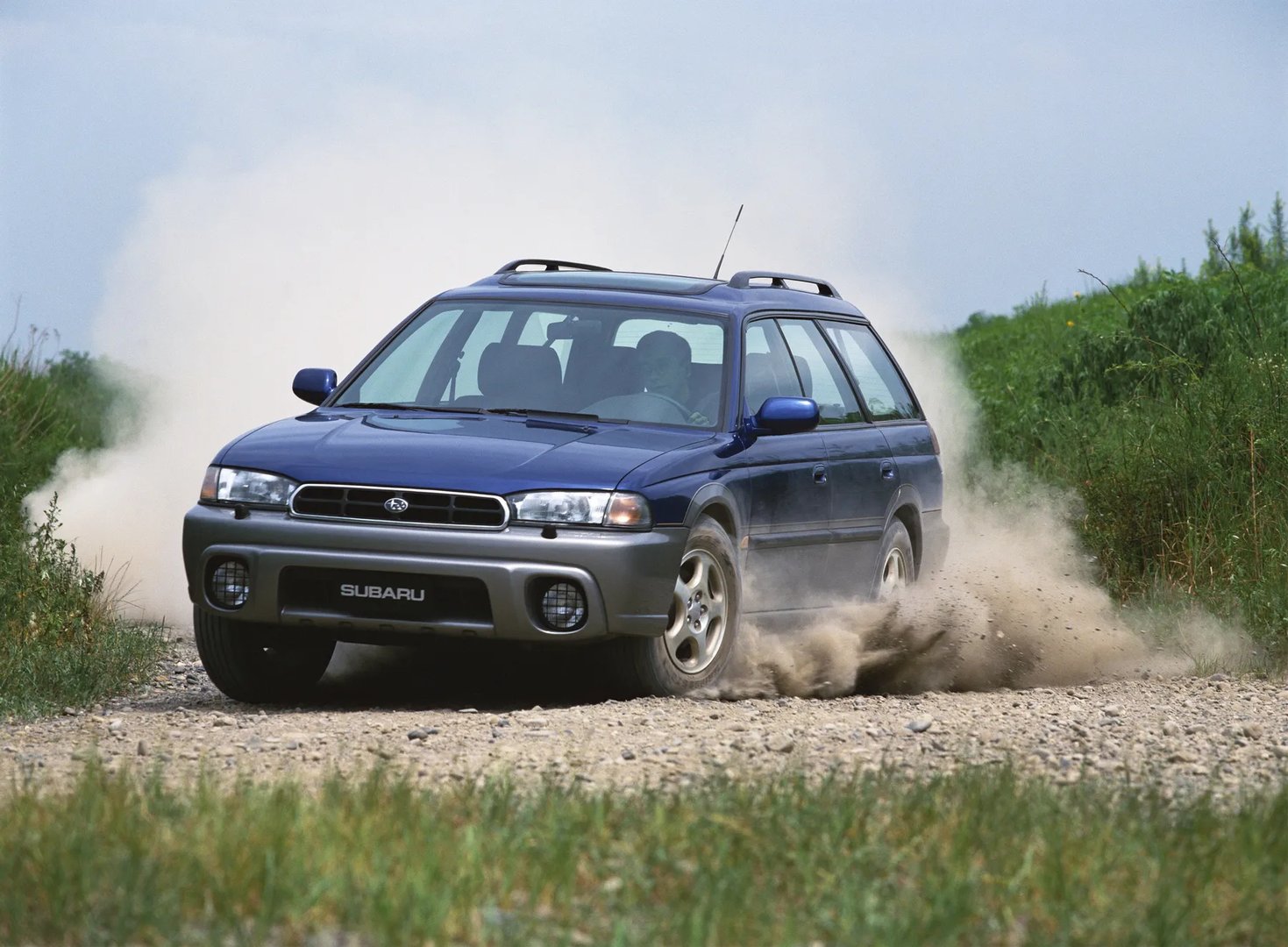 Subaru_Outback_1_generation__Estate_5-door__2.jpg