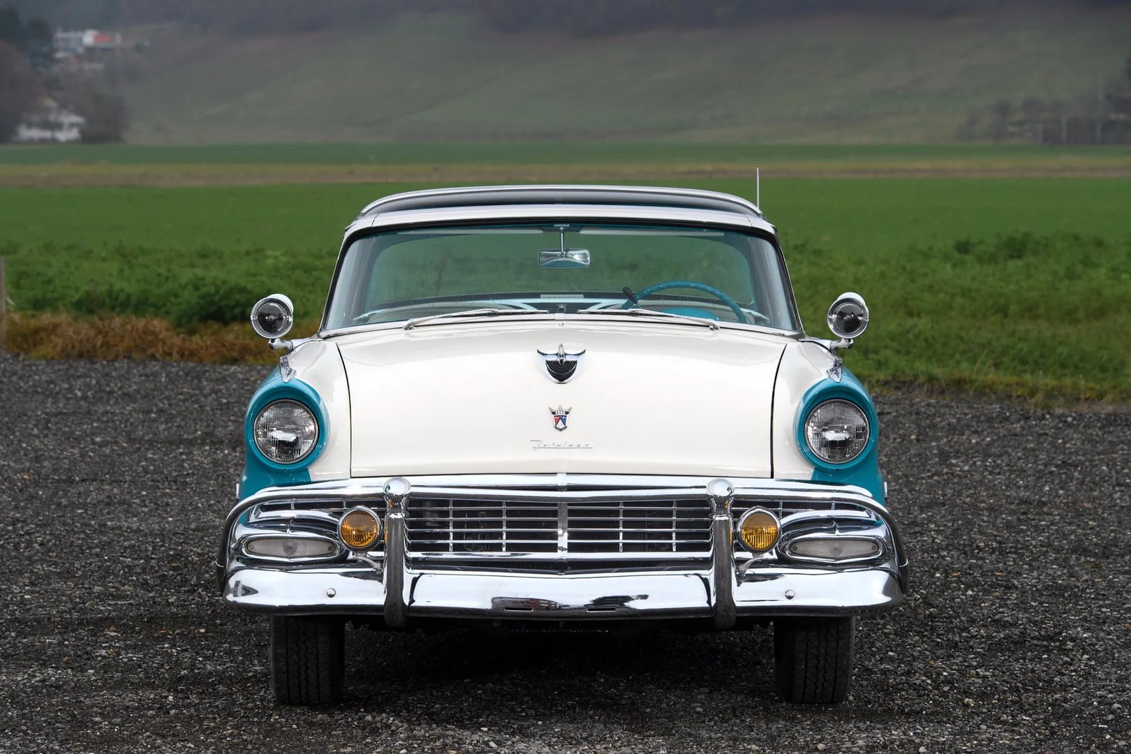Ford_Fairlane_1_generation__Coupe__7.jpg