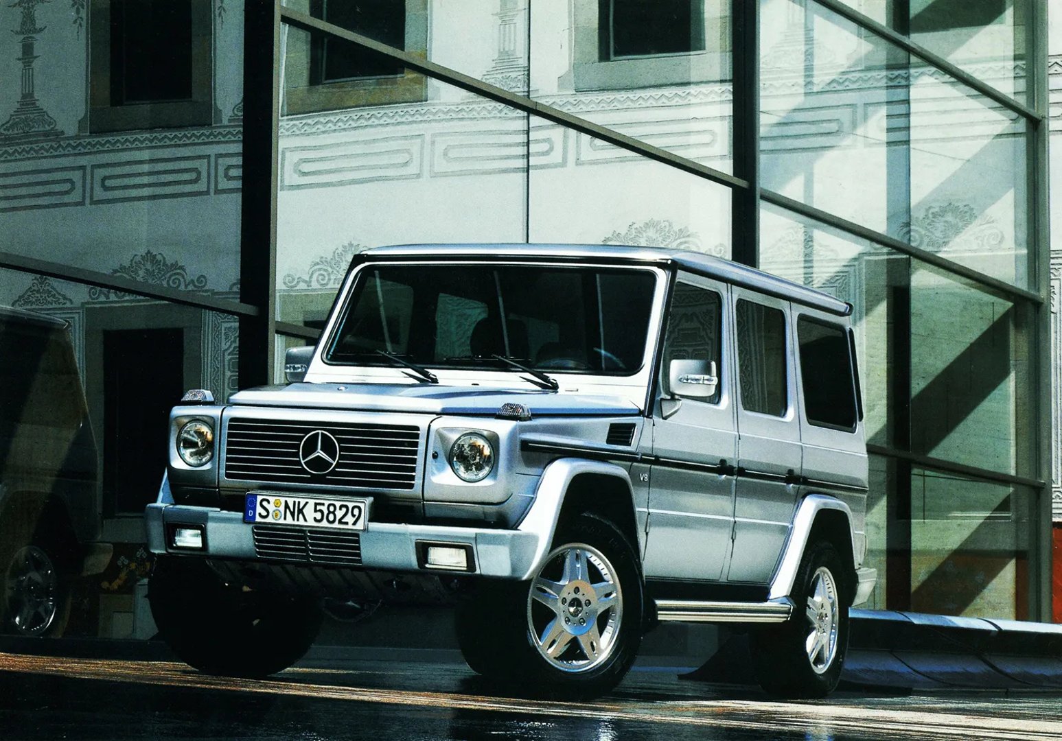 Mercedes_G-Class_2_generation_restyling_3__SUV_5-doors__7.jpg