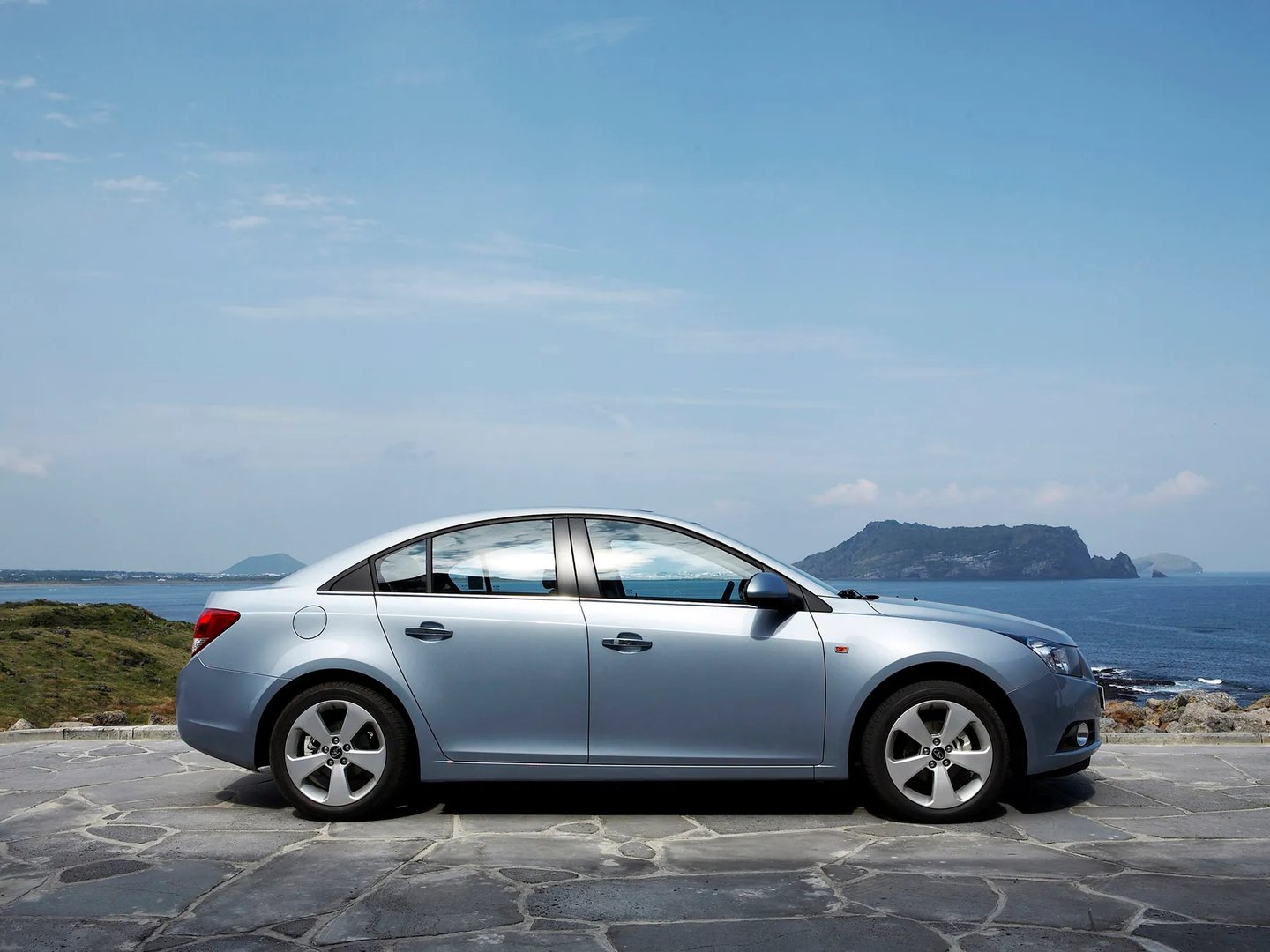 Daewoo_Lacetti_Premiere_1_generation__Sedan__3.jpg