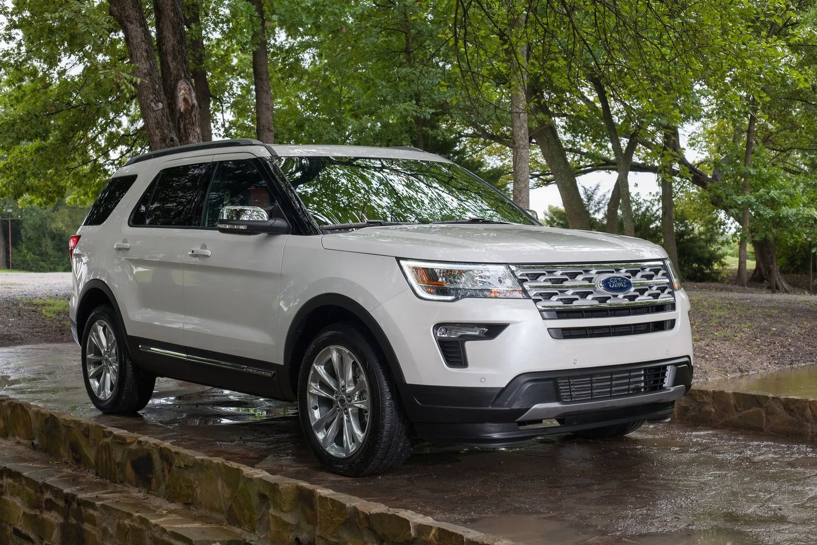 U502  SUV 5-doors