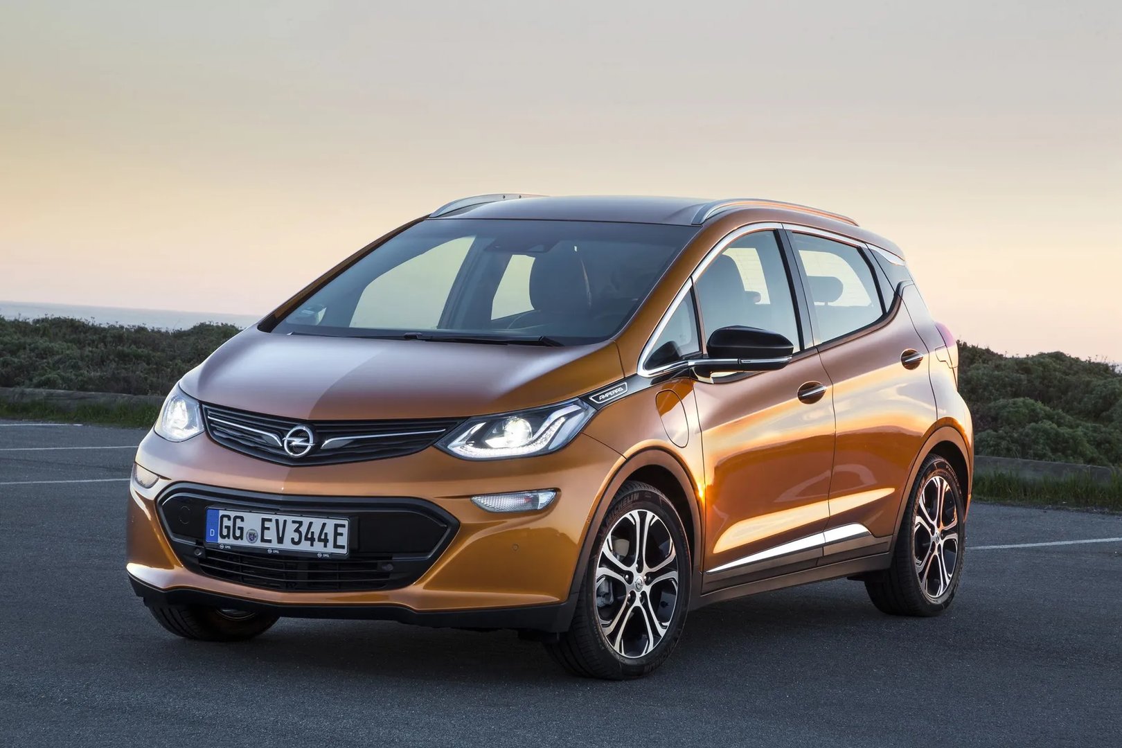 Opel_Ampera_2_generation__Hatchback_5-door__3.jpg
