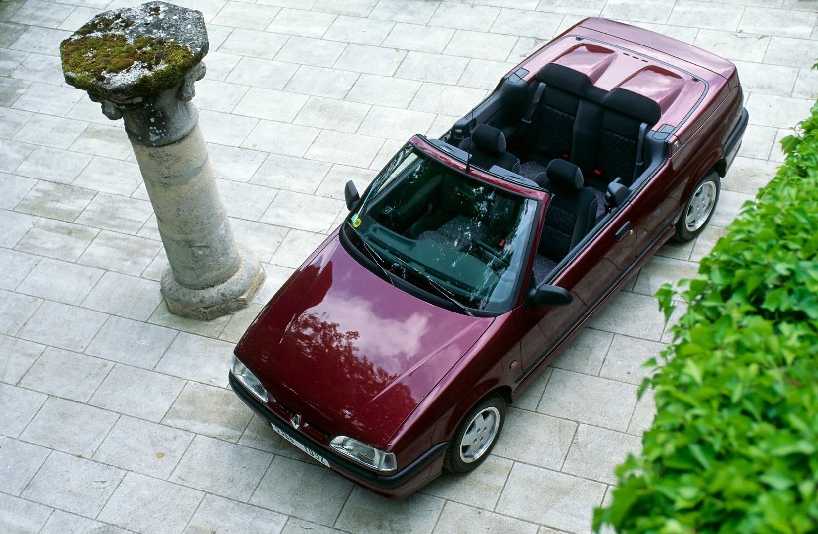 Renault_19_2_generation__Cabrio__2.jpg
