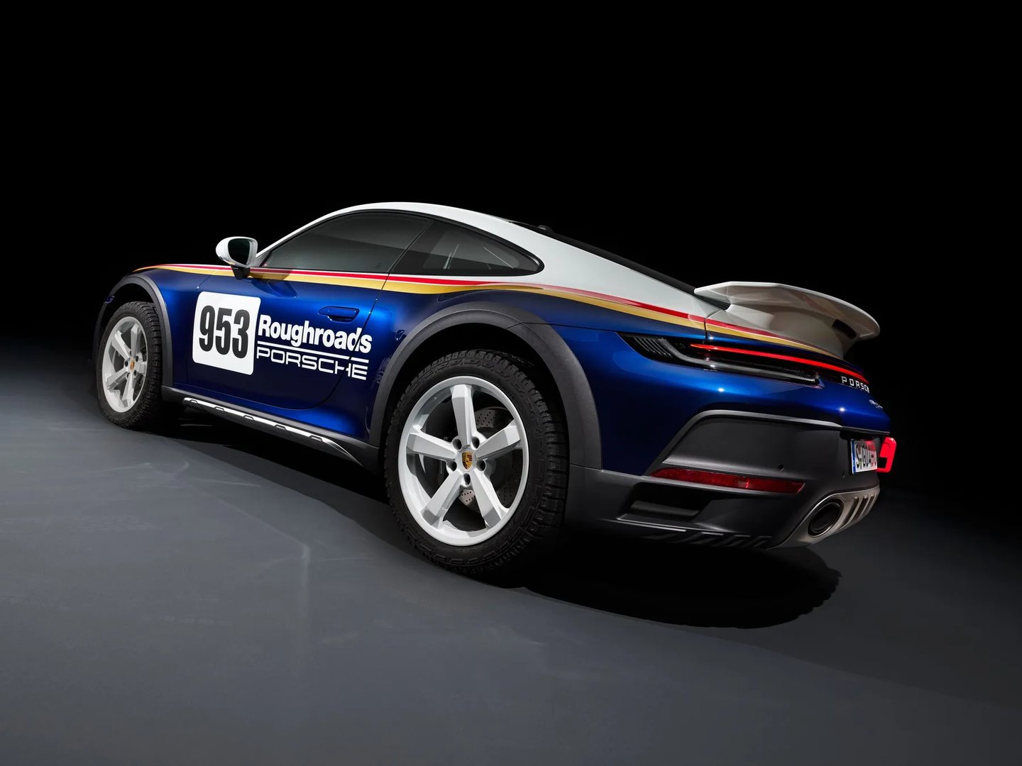 Porsche_911_Dakar_1_generation__SUV_Coupe__3.jpg