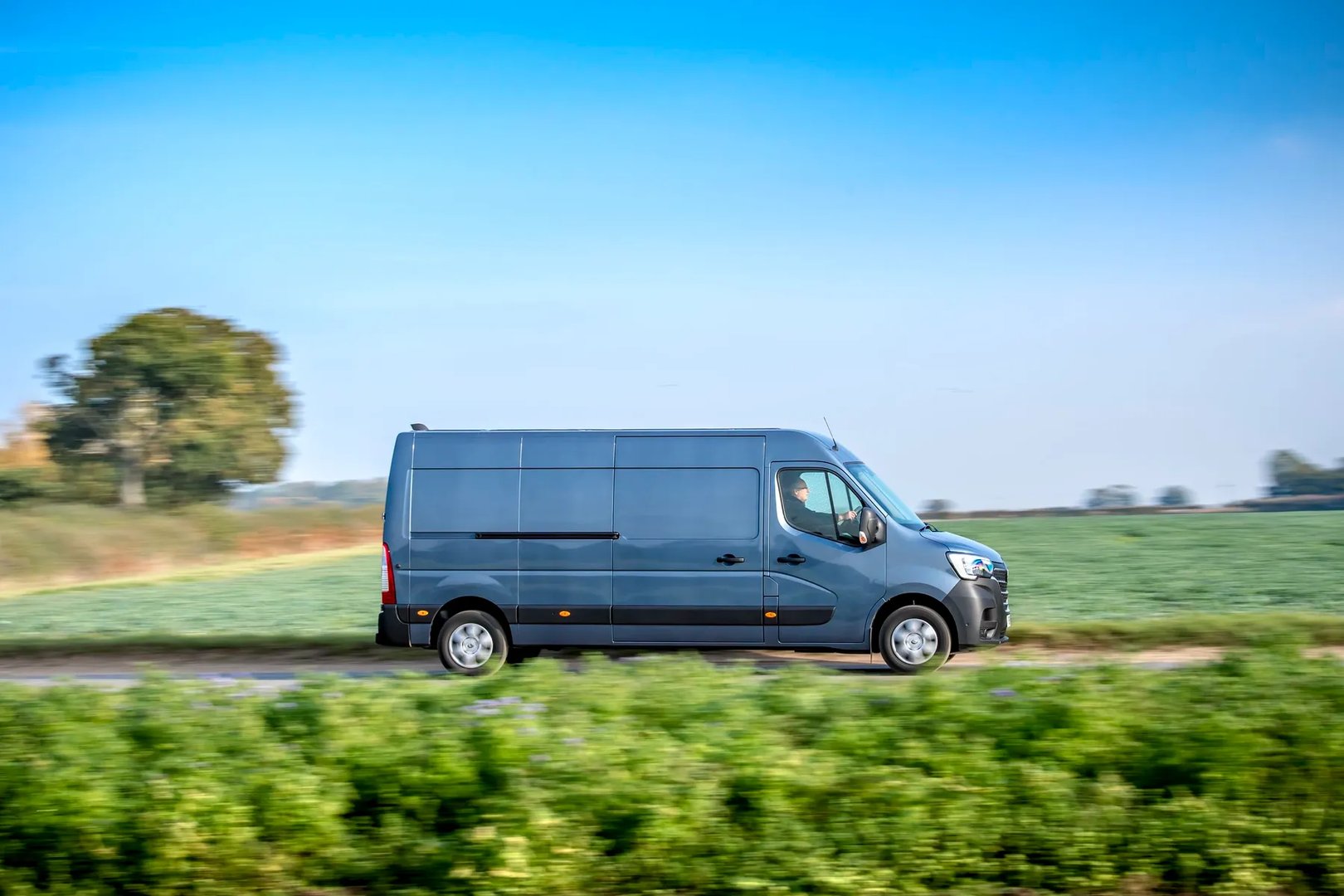 Renault_Master_3_generation_restyling_2__Van_Long__8.jpg