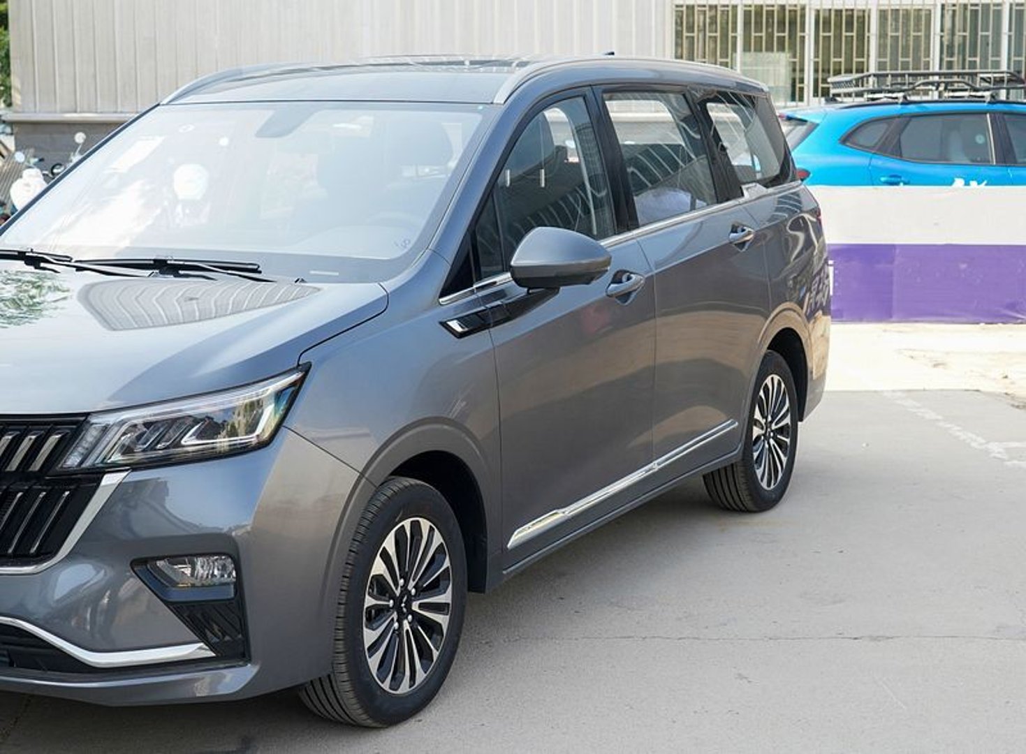 wuling_Jiachen_1_generation__Minivan__24.jpg