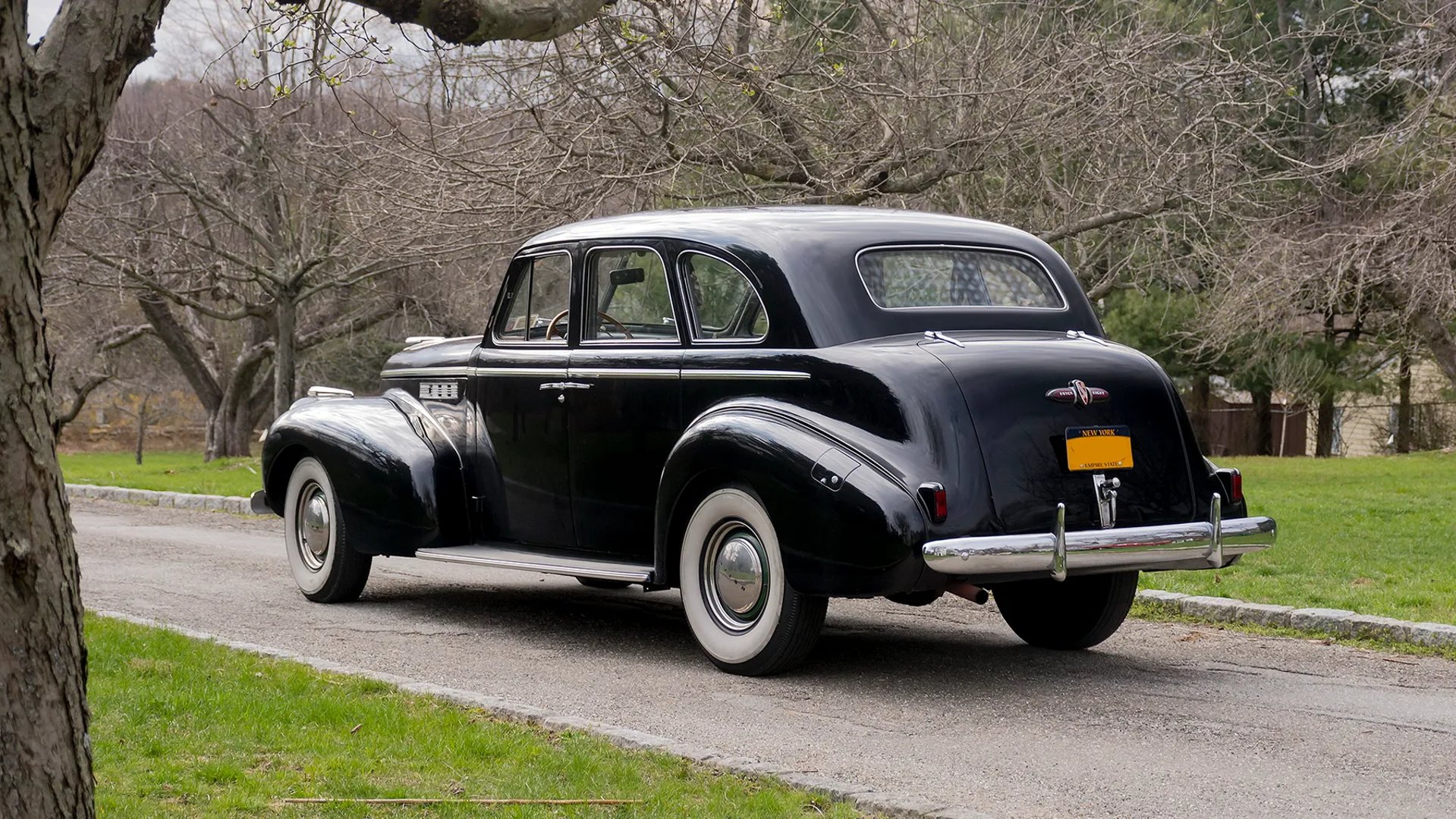 Buick_Century_1_generation__Sedan__2.jpg