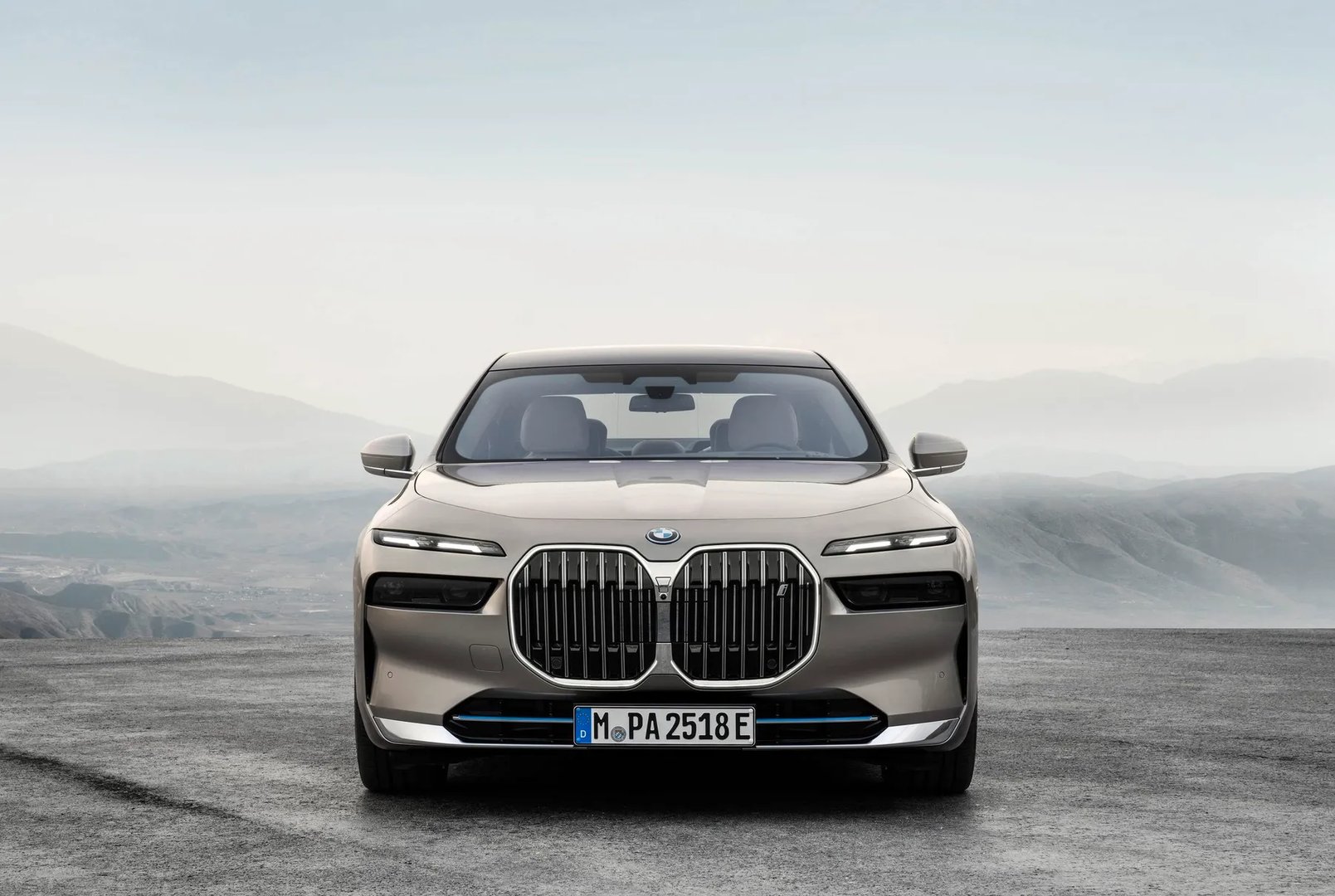 BMW_i7_1_generation__Sedan__5.jpg
