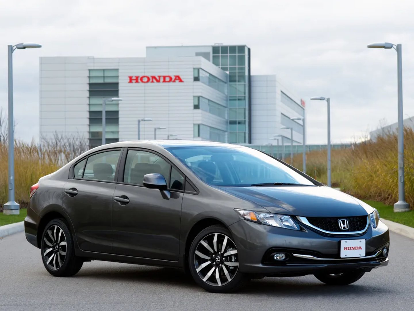Honda_Civic_9_generation_restyling__Sedan__11.jpg