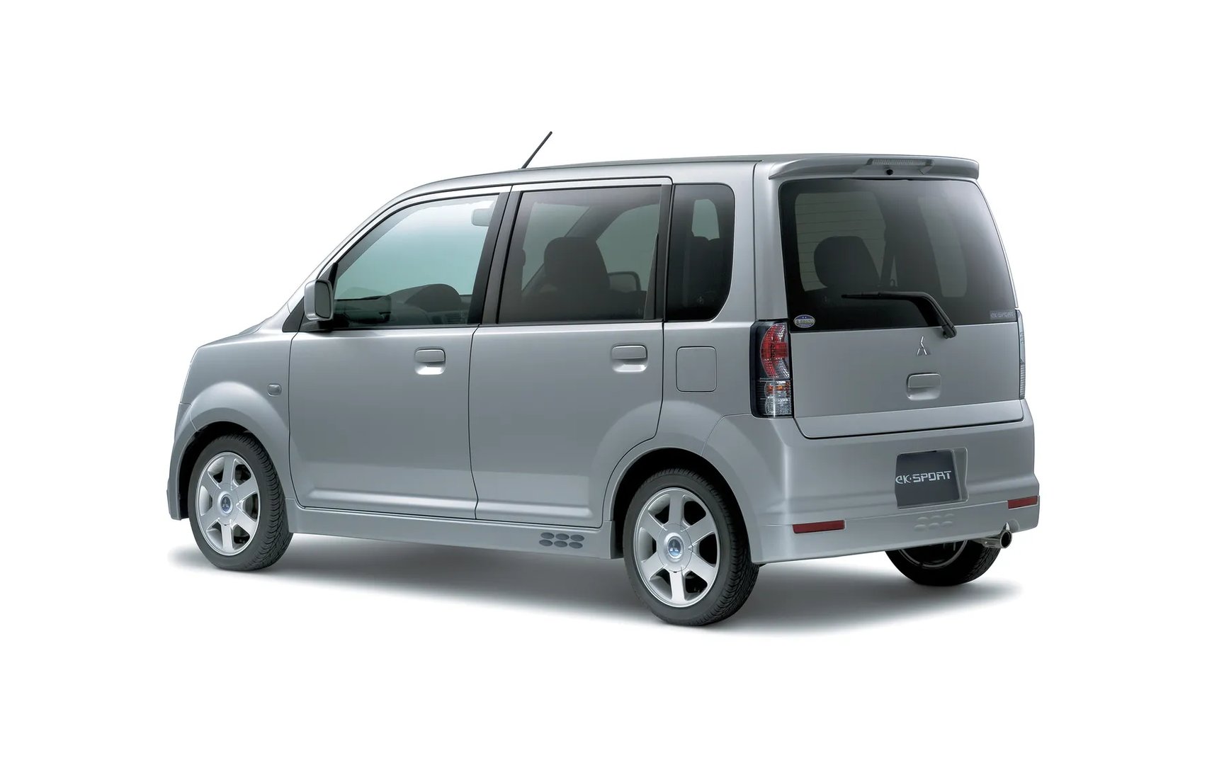Mitsubishi_eK_Sport_1_generation__Microvan__3.jpg