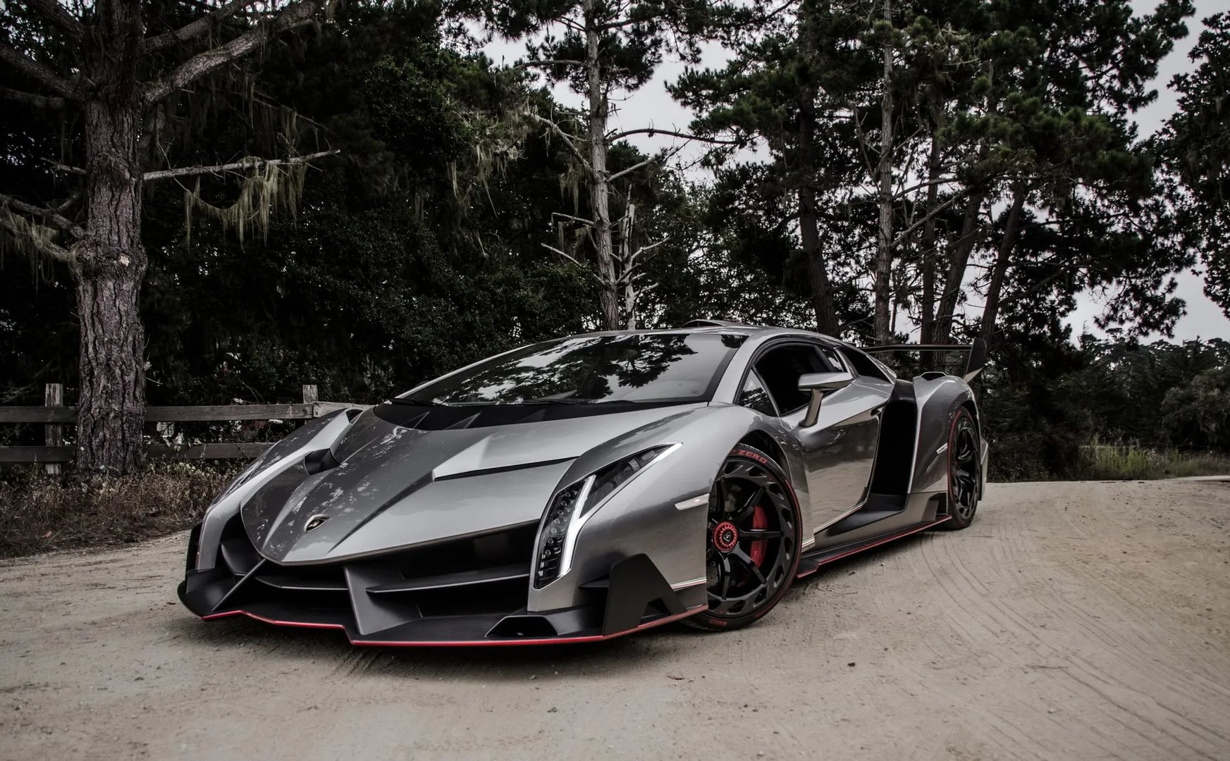 Lamborghini_Veneno_1_generation__Coupe__12.jpg