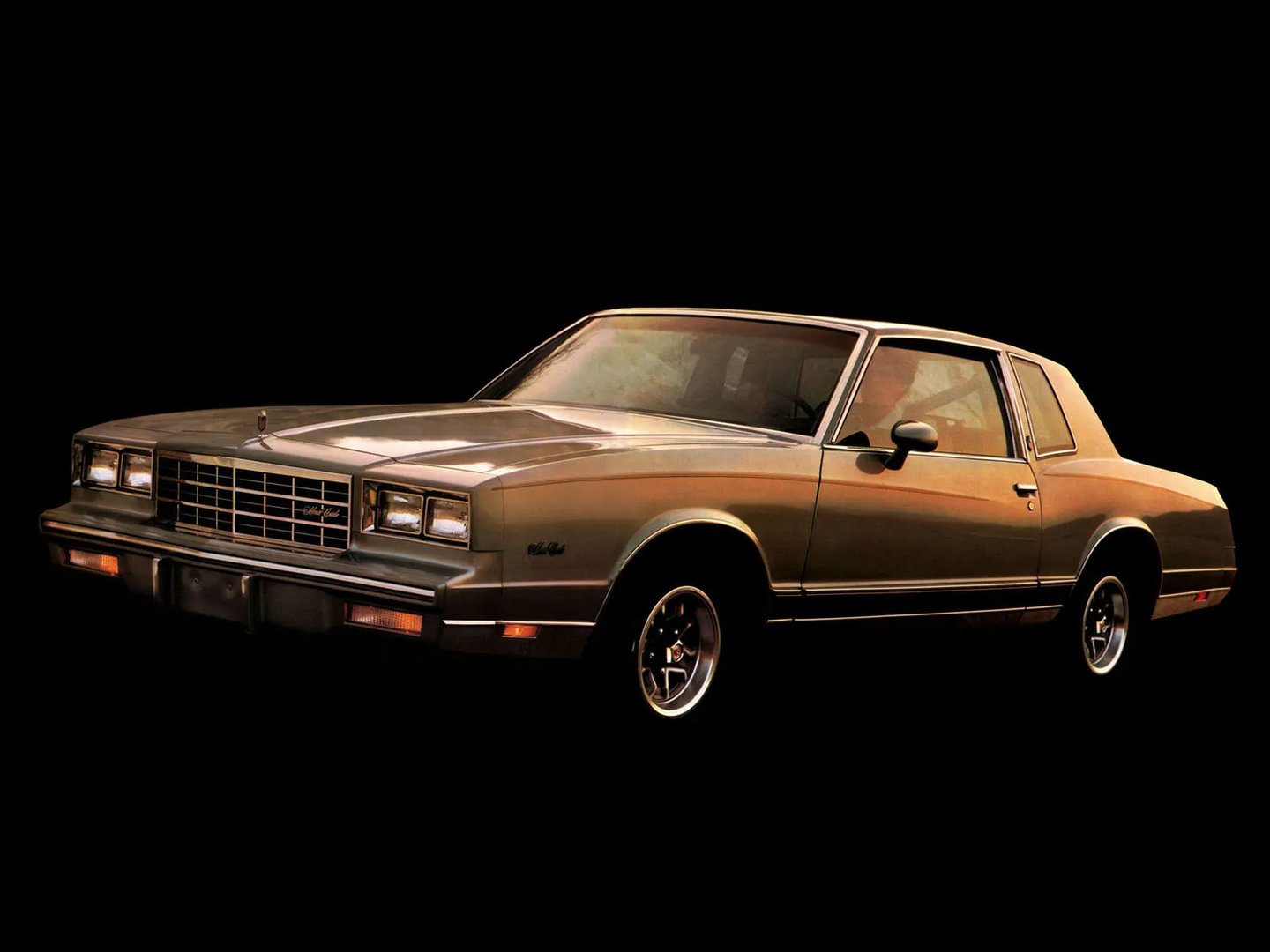 Chevrolet_Monte_Carlo_4_generation__Coupe__7.jpg