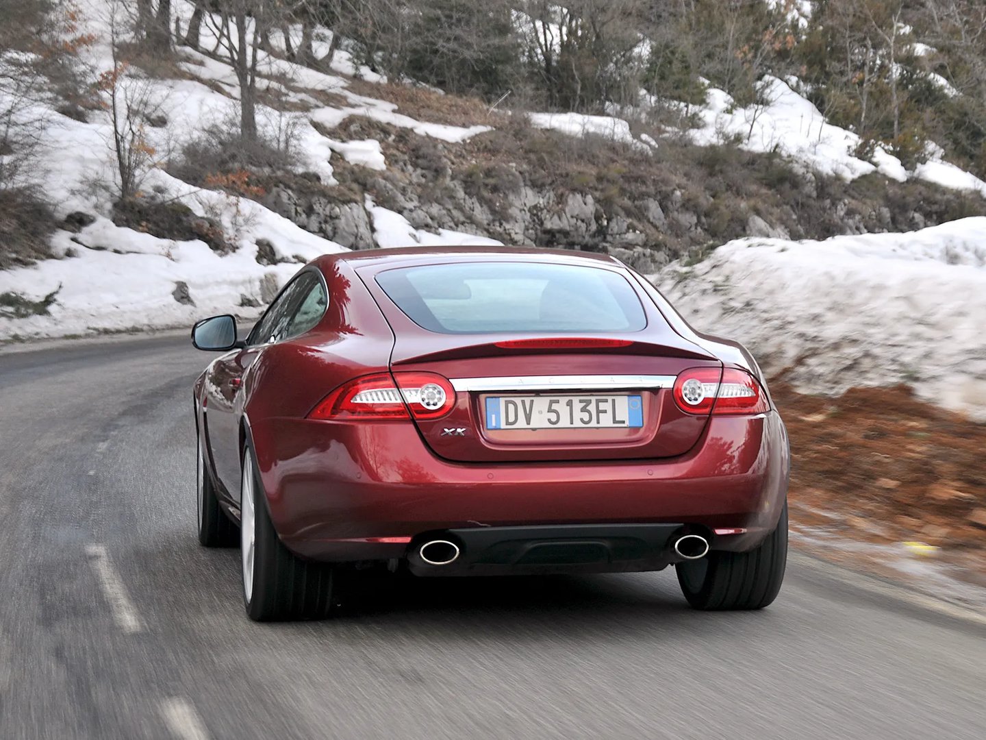 Jaguar_XK_2_generation_restyling_1__Coupe__11.jpg