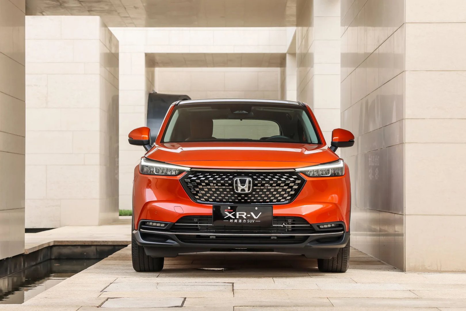 Honda_XR-V_2_generation__SUV_5-doors__2.jpg