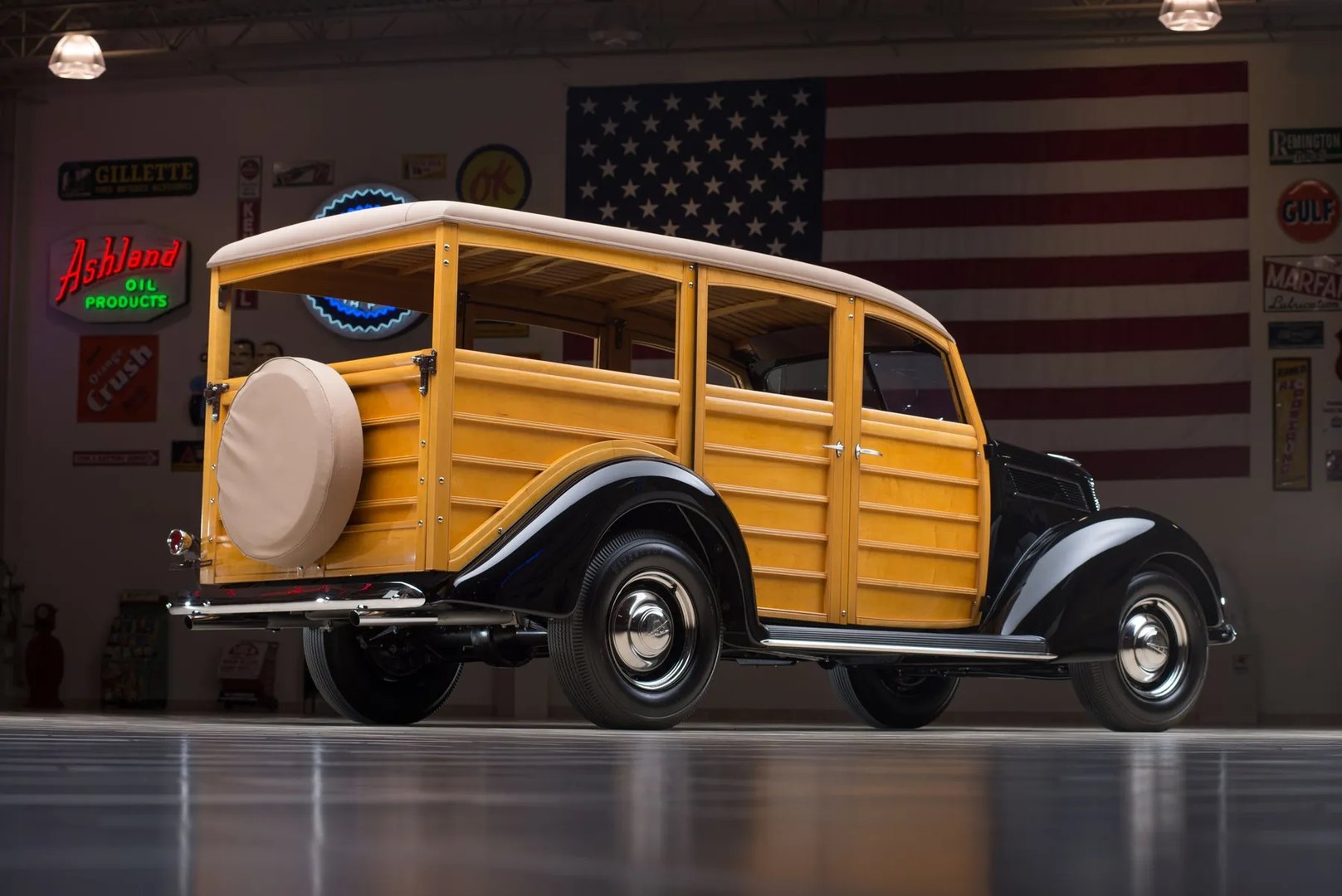 Ford_V8_2_generation__Estate_5-door__1.jpg