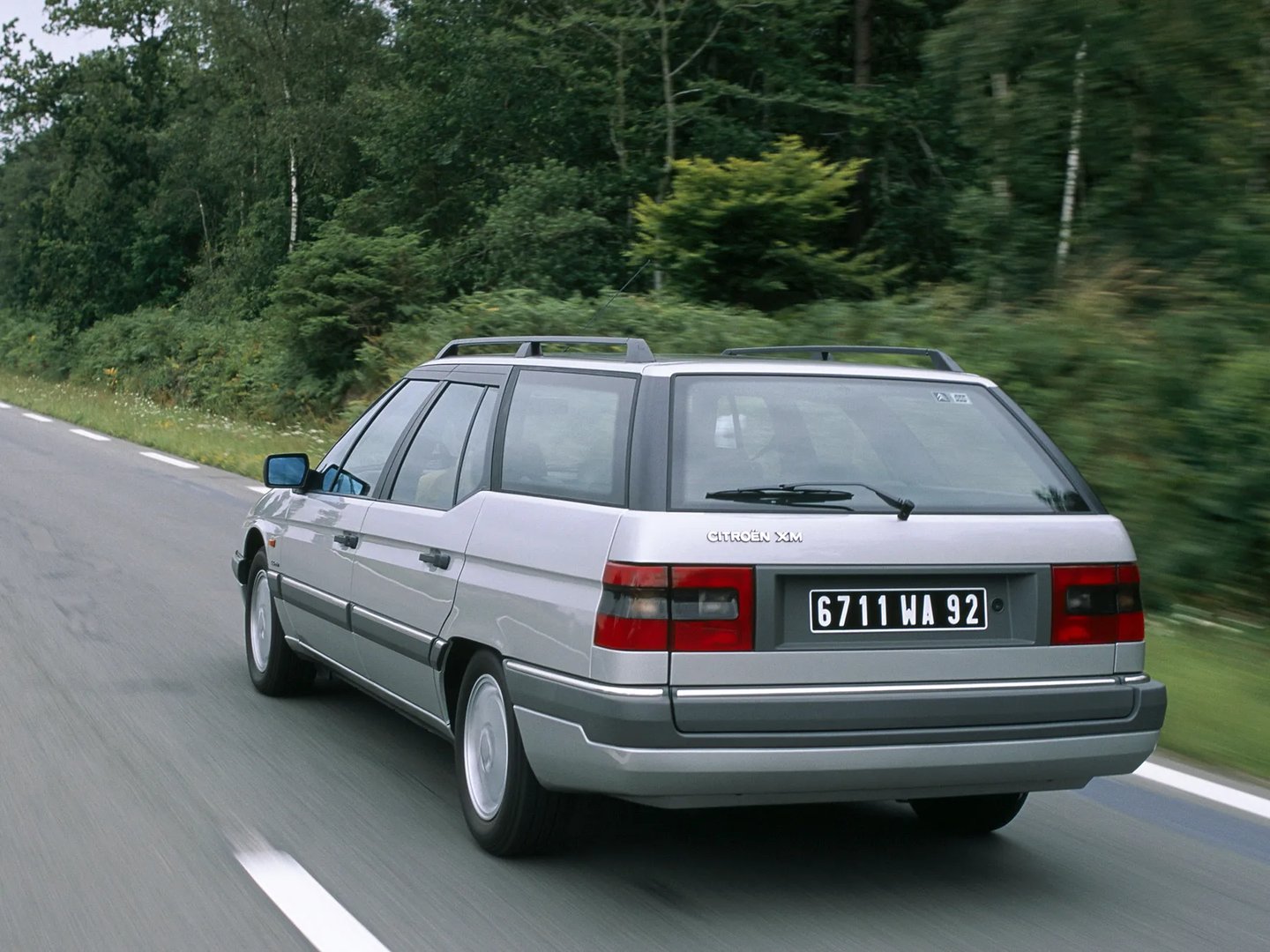Citroen_XM_1_generation__Estate_5-door__2.jpg