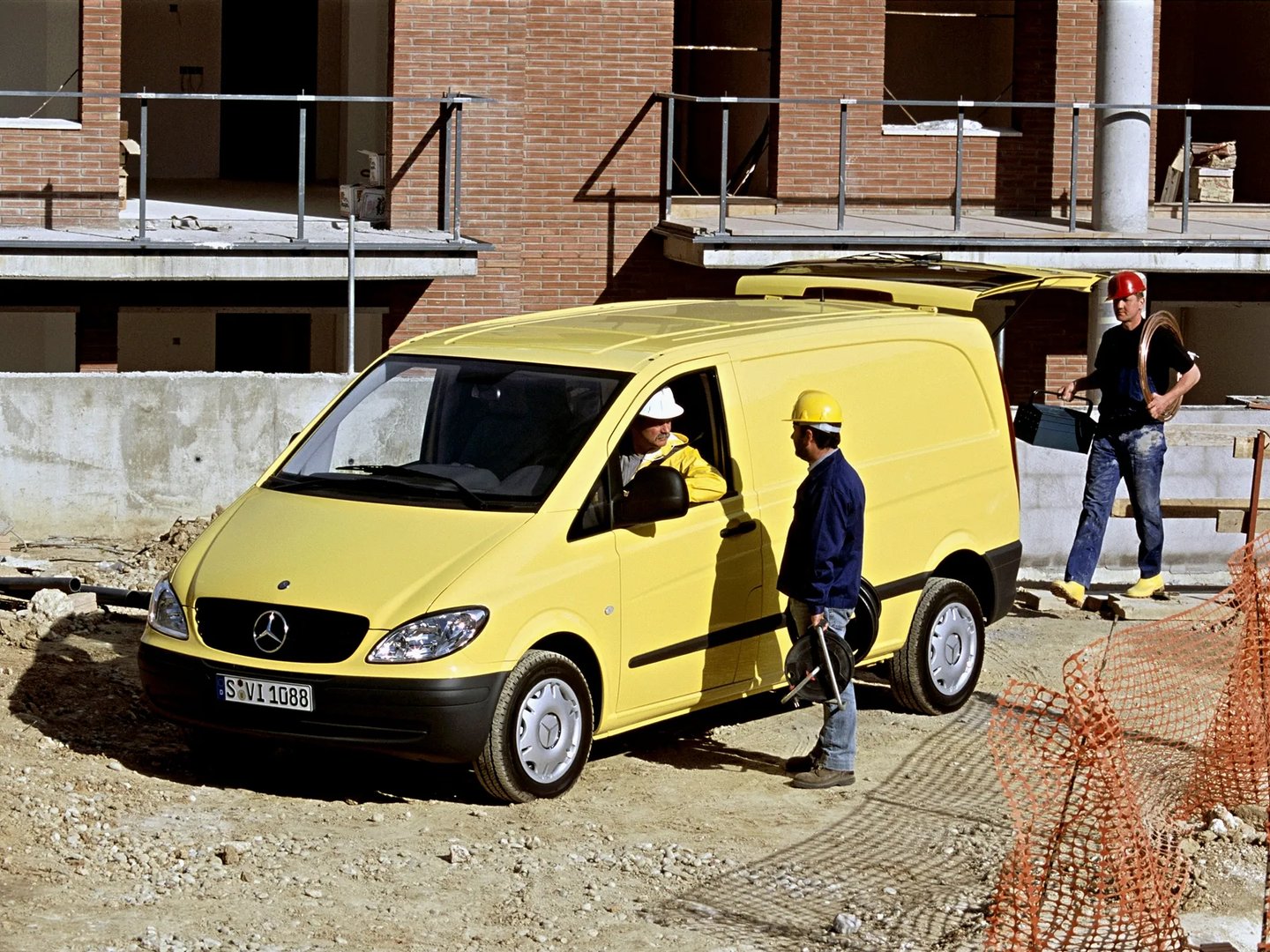Mercedes_Vito_2_generation__Van__5.jpg