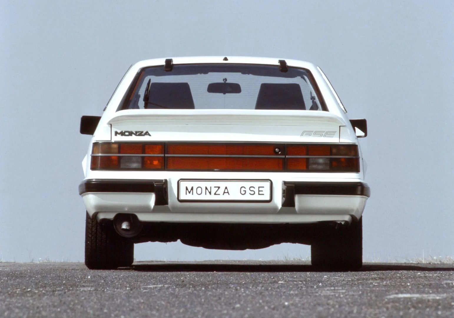 Opel_Monza_1_generation__Hatchback_3-door__5.jpg