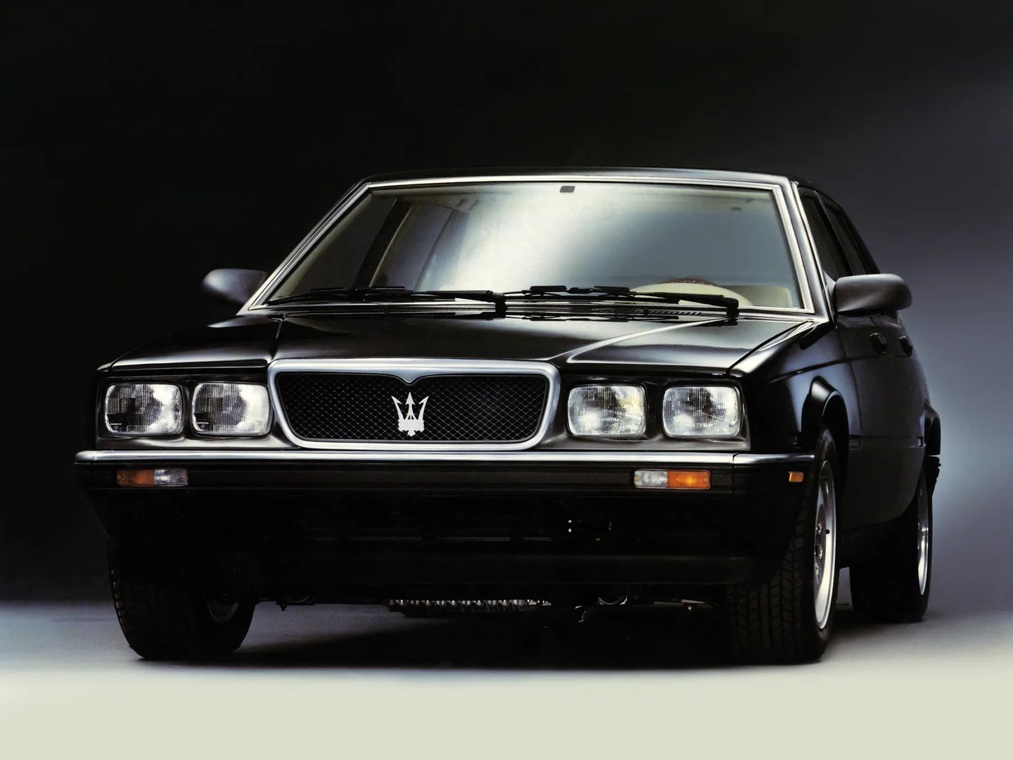 Maserati_Biturbo_1_generation__Sedan__1.jpg
