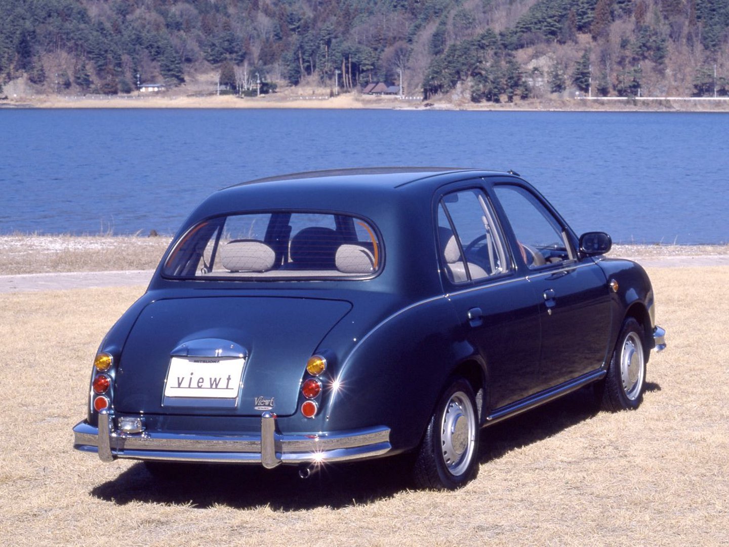 mitsuoka_Viewt_1_generation__Sedan__1.jpg